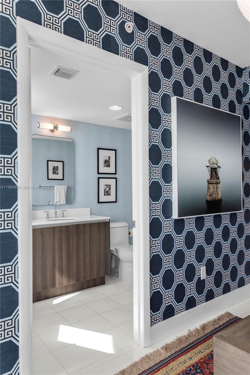 665 NE 25th St #2102 Miami, FL 33137