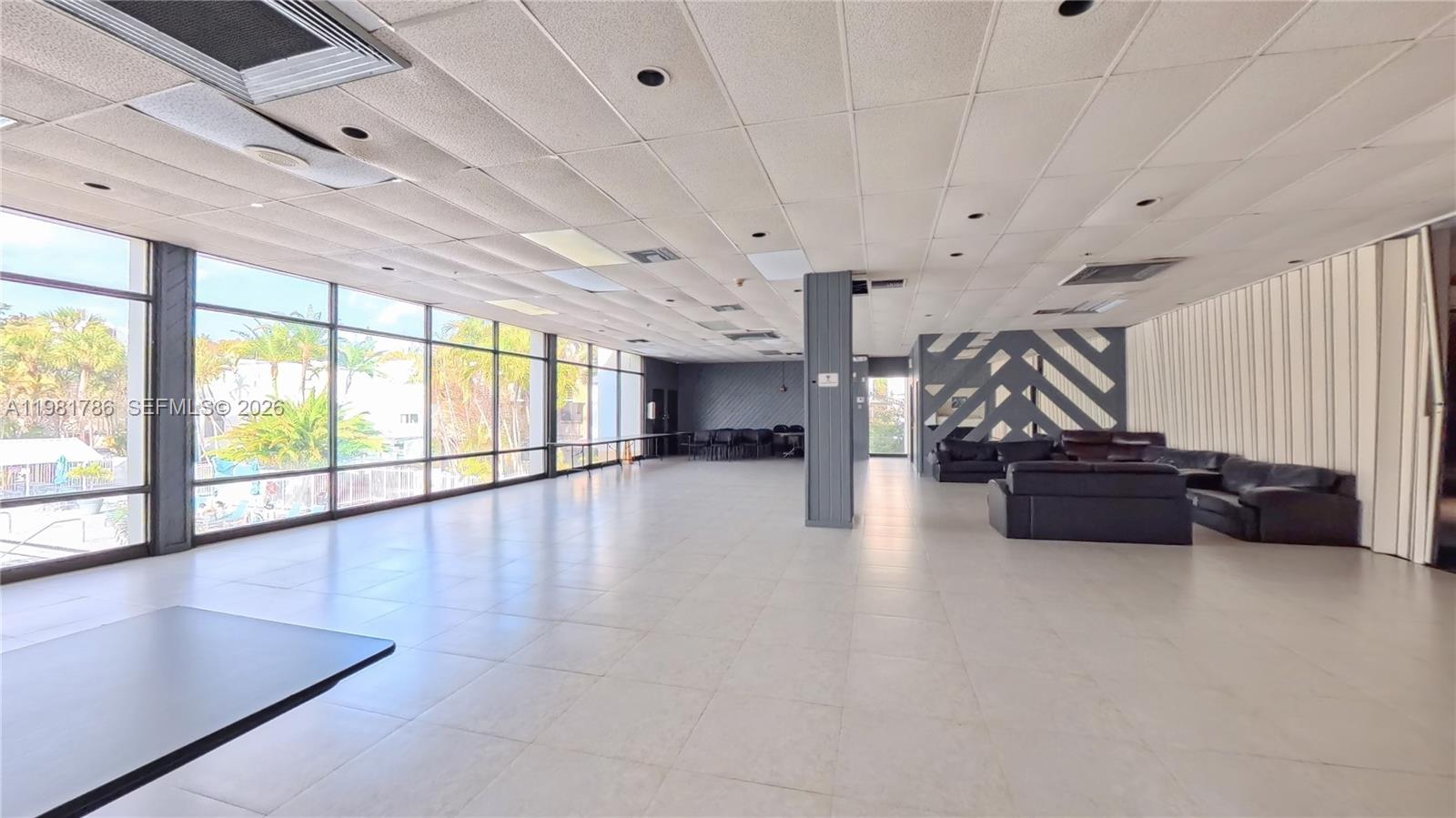 20300 W Country Clb Dr #PH18-3 Aventura, FL 33180