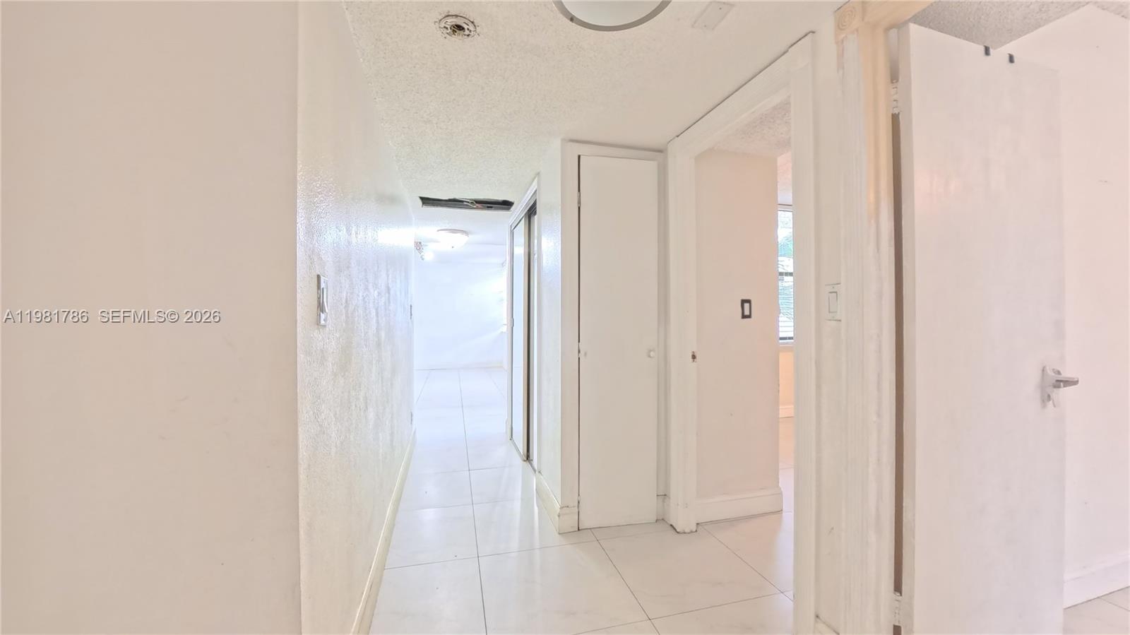 20300 W Country Clb Dr #PH18-3 Aventura, FL 33180