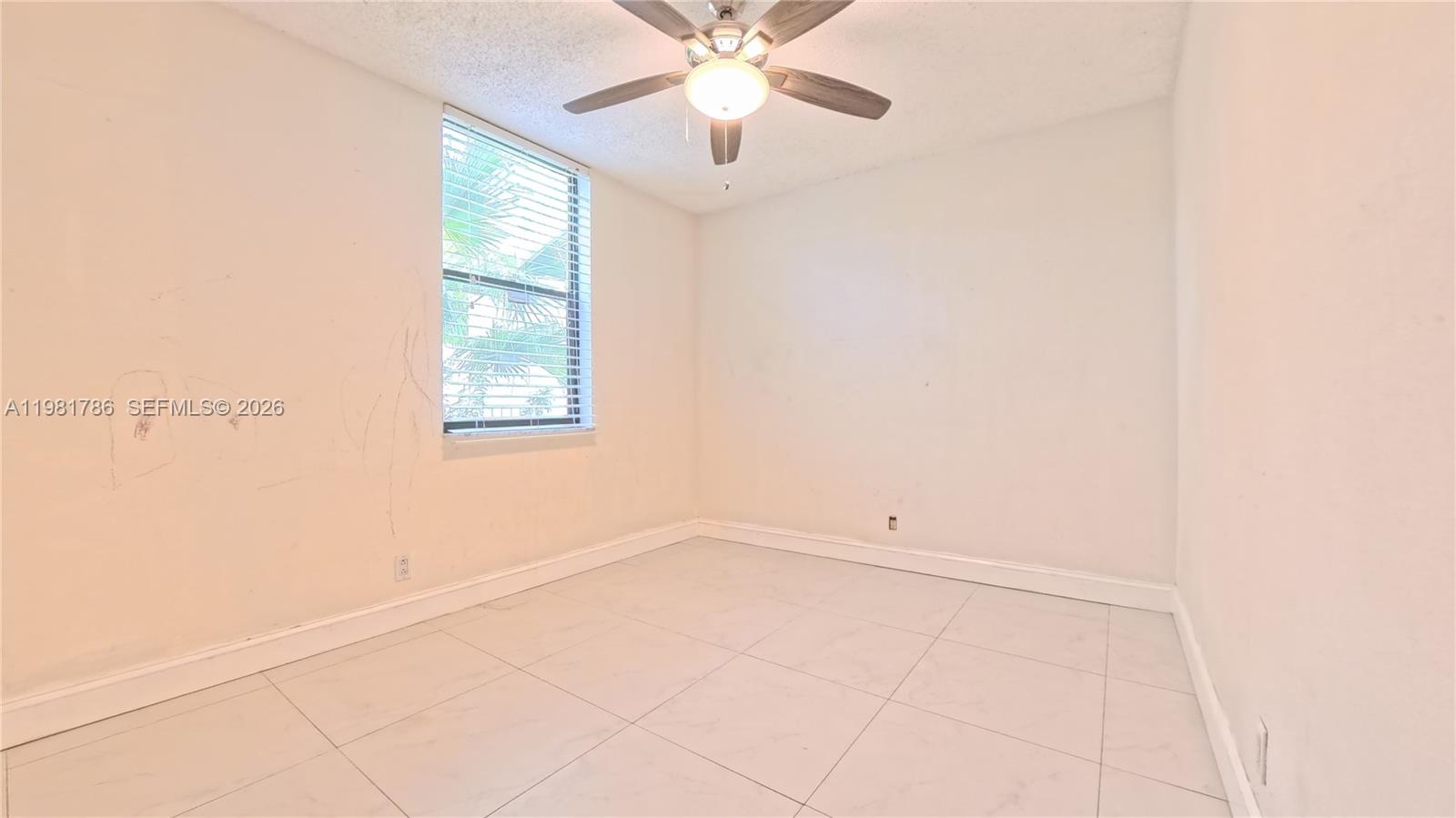 20300 W Country Clb Dr #PH18-3 Aventura, FL 33180
