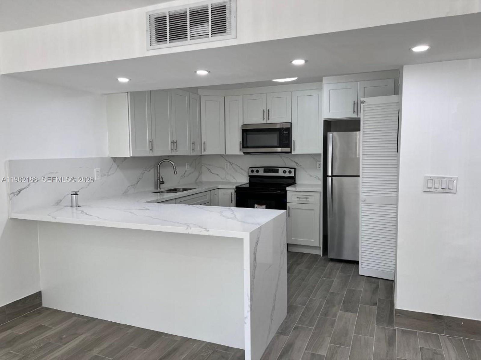 8820 SW 132nd Pl #203D-S Miami, FL 33186