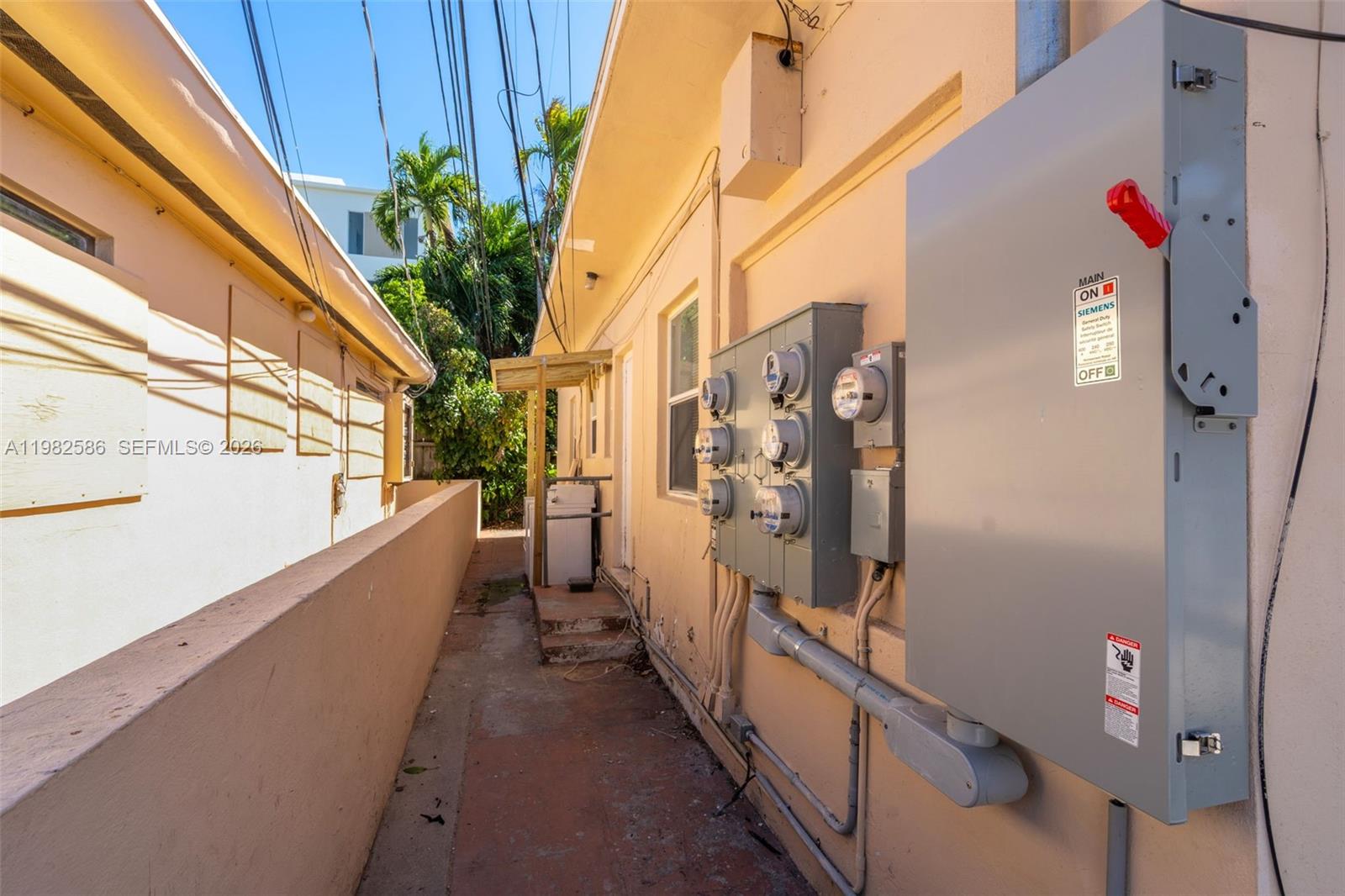 835 83rd St Miami Beach, FL 33141