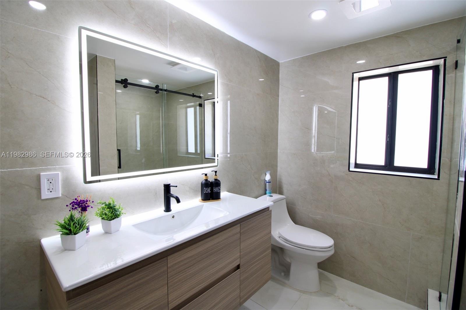 1511 NE 31st Ct Pompano Beach, FL 33064