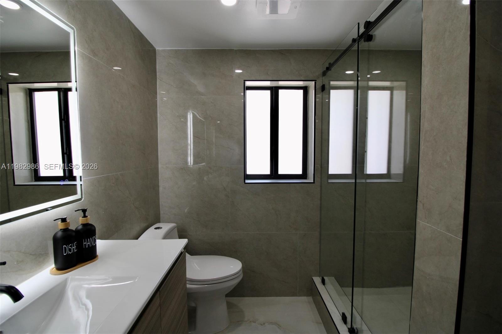 1511 NE 31st Ct Pompano Beach, FL 33064