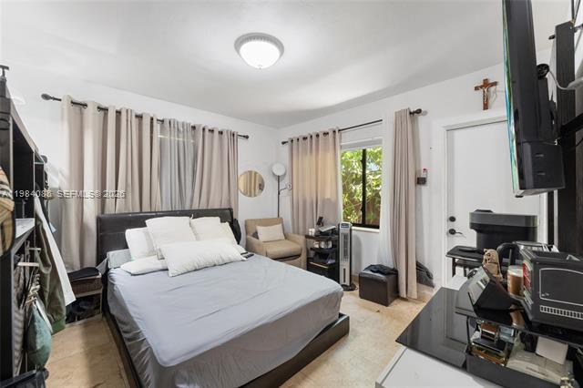 2054 Alton Rd Miami Beach, FL 33140