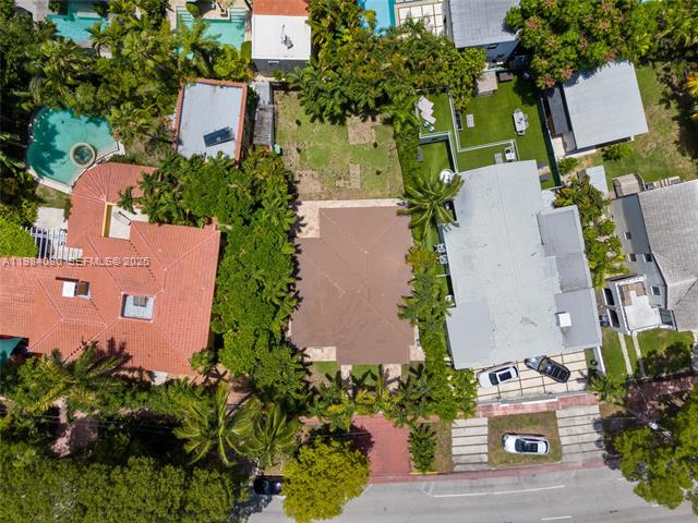 2054 Alton Rd Miami Beach, FL 33140