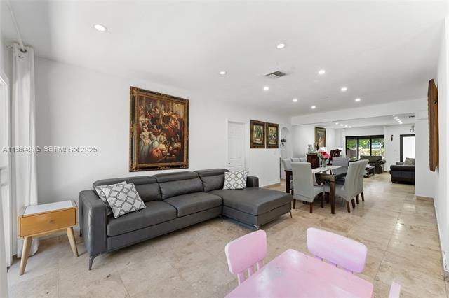 2054 Alton Rd Miami Beach, FL 33140