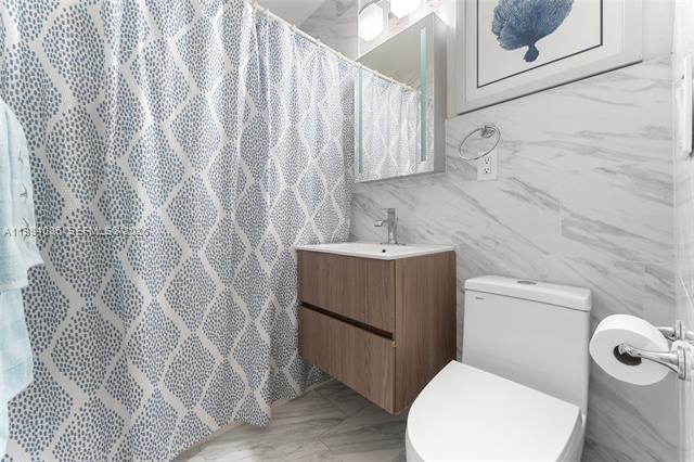 2054 Alton Rd Miami Beach, FL 33140