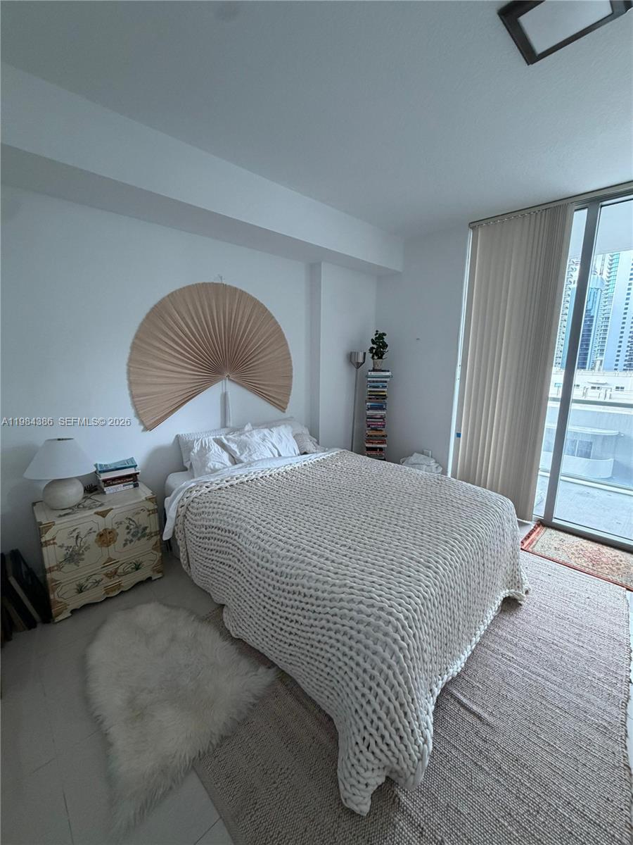 1111 SW 1st Ave #1821-N Miami, FL 33130