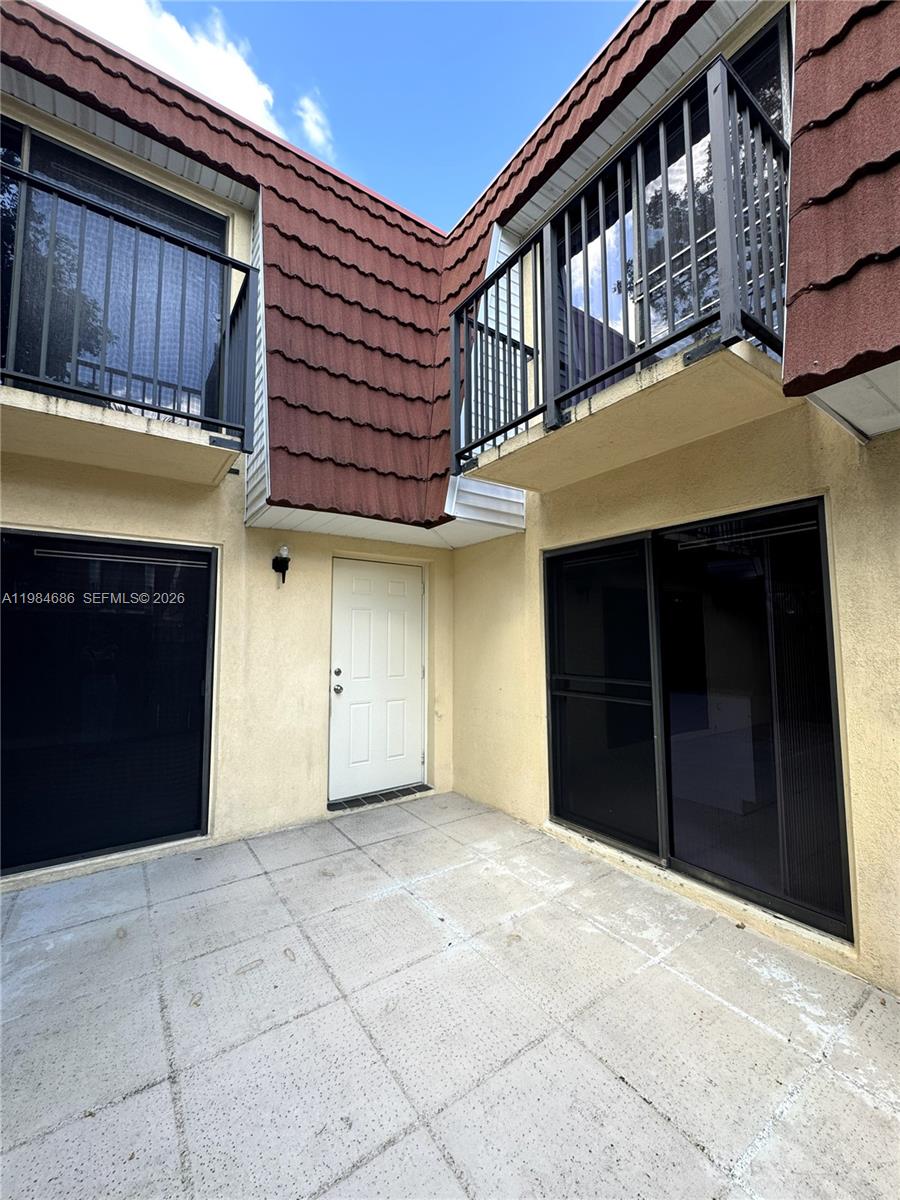 716 NW 98th Way Plantation, FL 33324