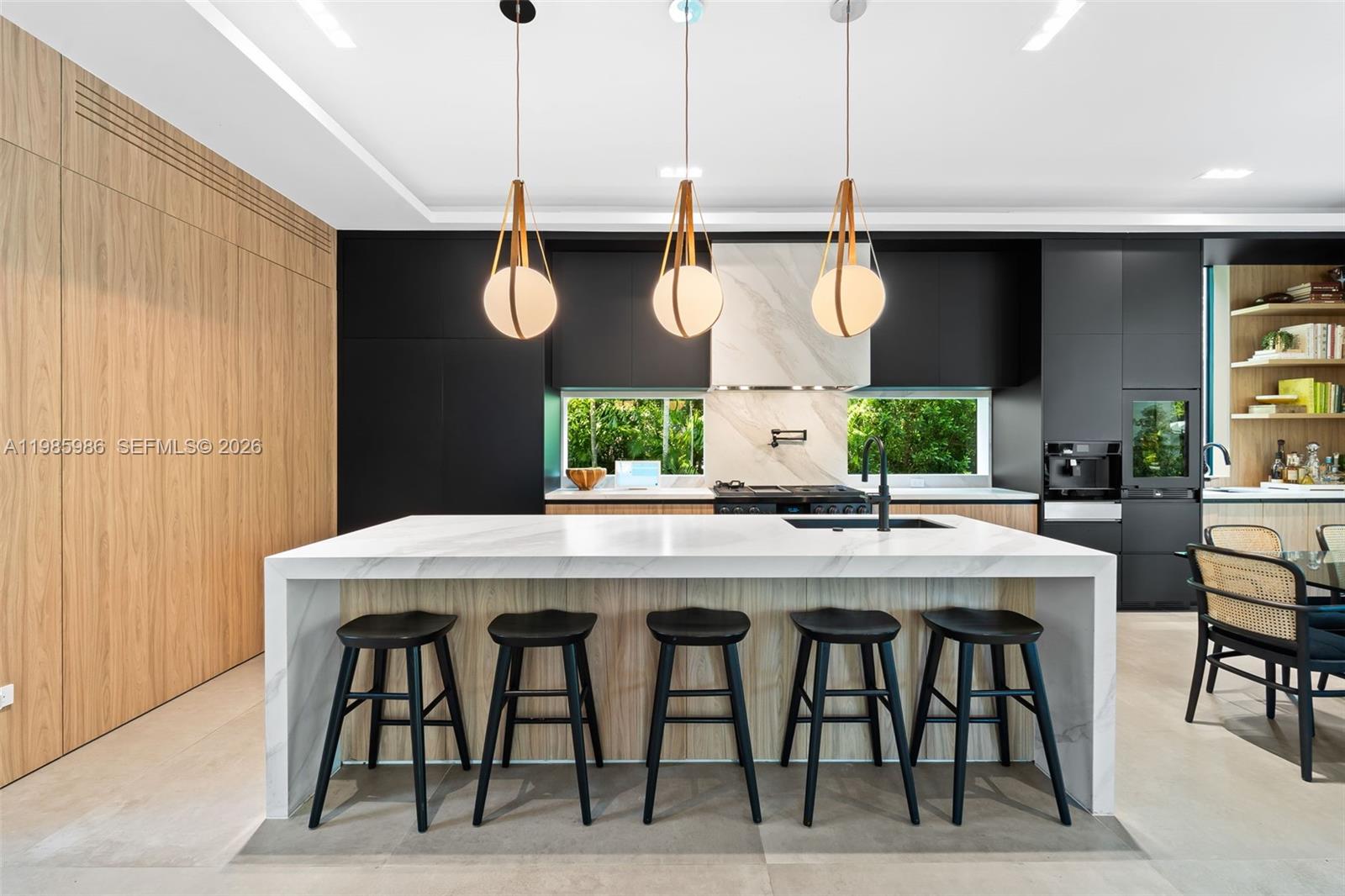 8625 NE 10th Ave Miami, FL 33138