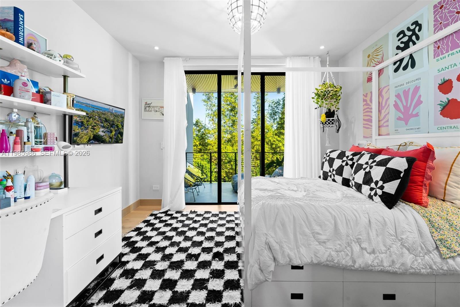 8625 NE 10th Ave Miami, FL 33138