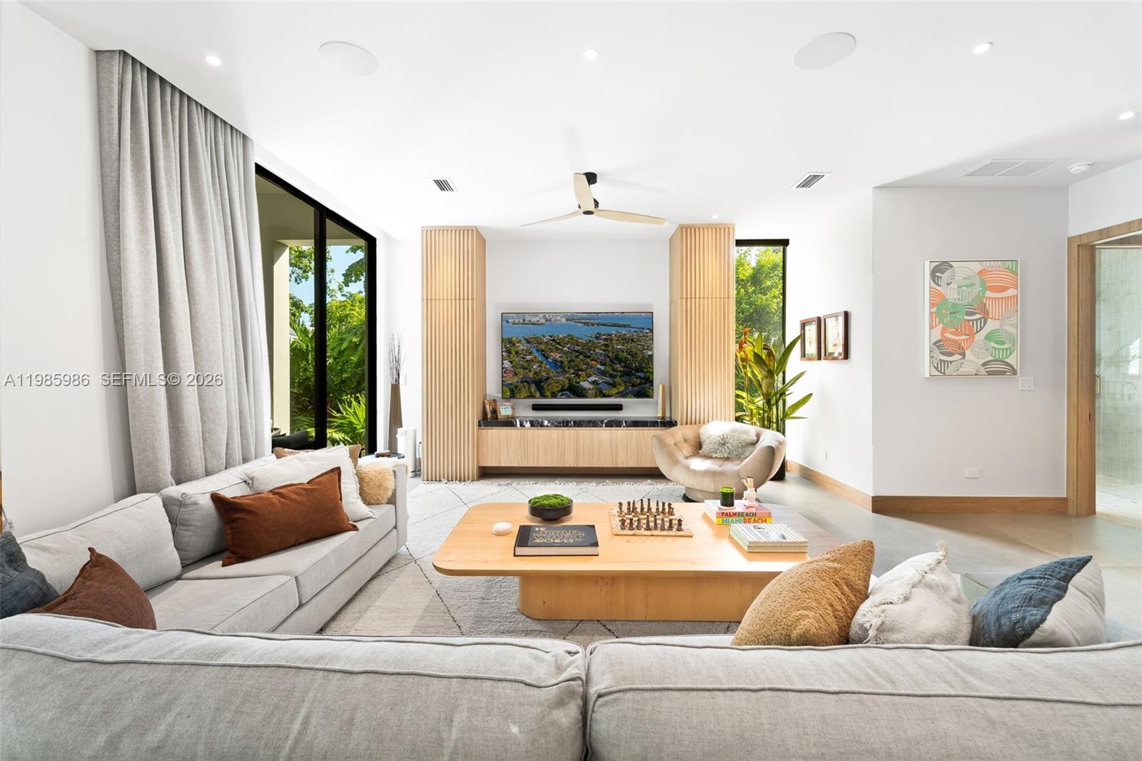 8625 NE 10th Ave Miami, FL 33138