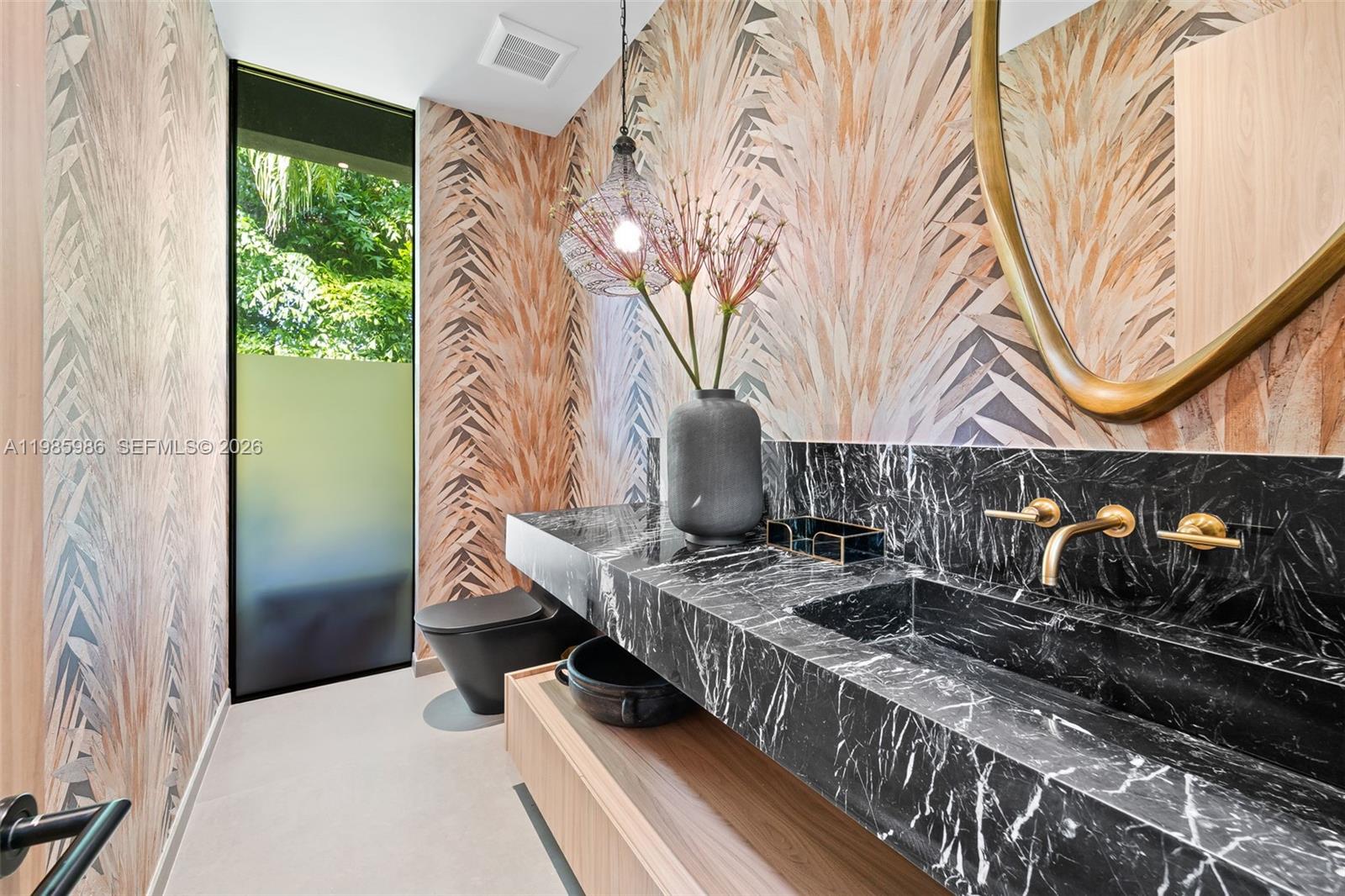 8625 NE 10th Ave Miami, FL 33138