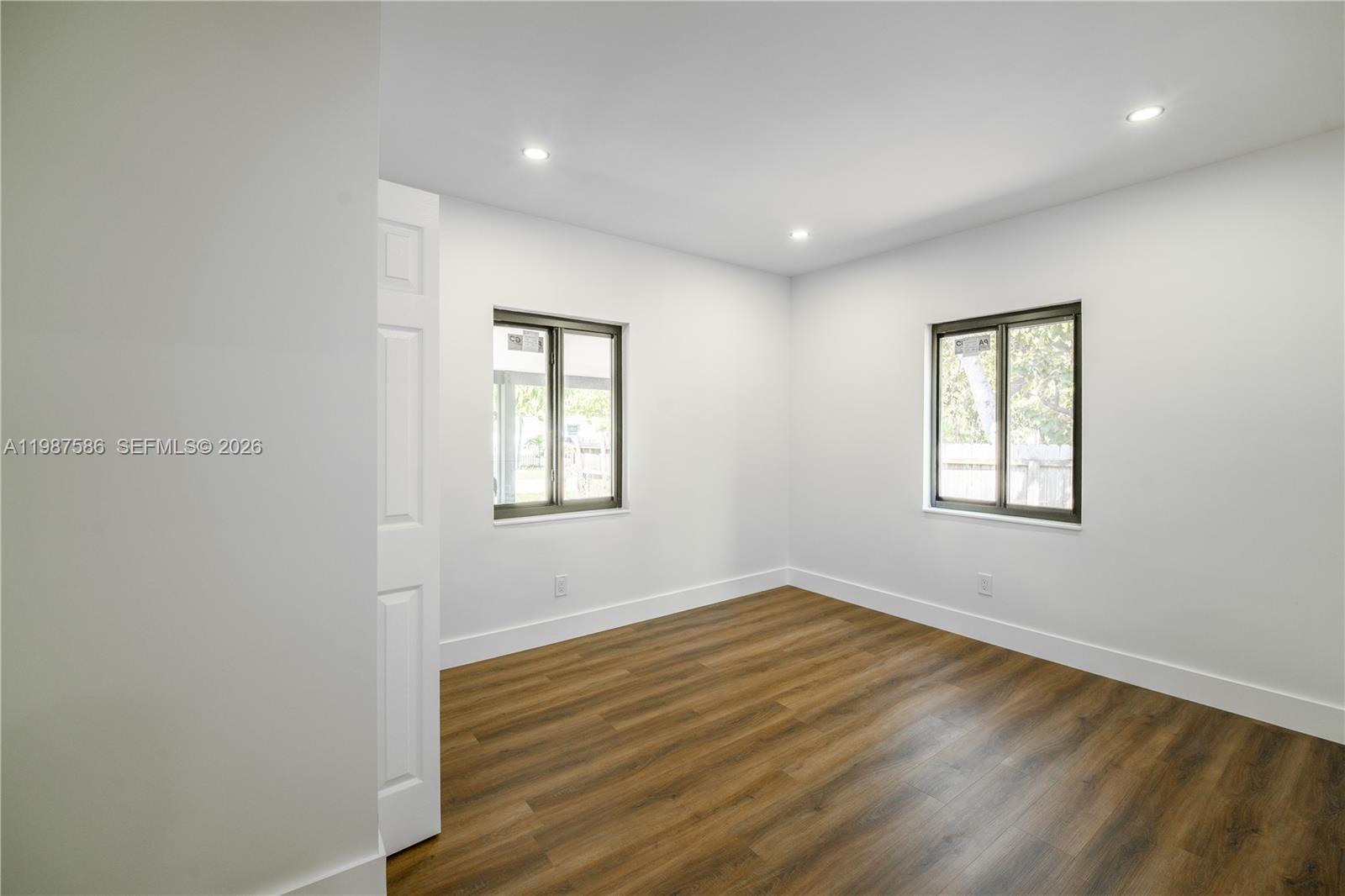 220 NW 144th St Miami, FL 33168