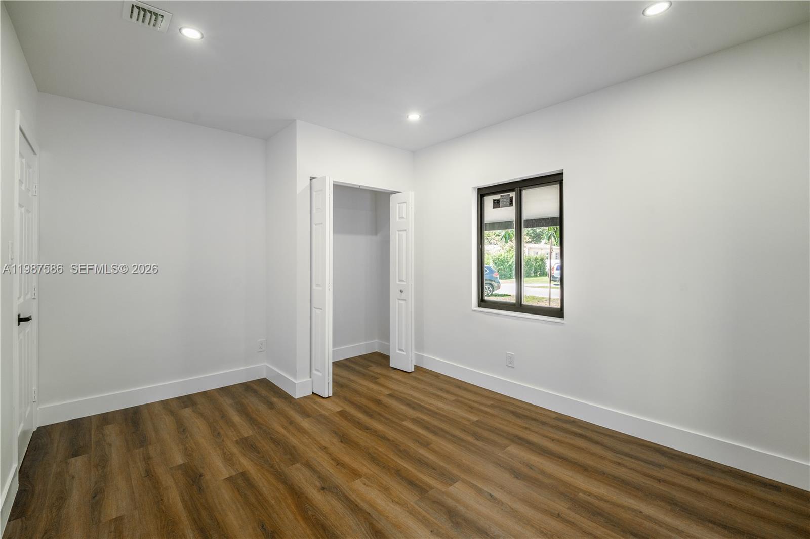 220 NW 144th St Miami, FL 33168