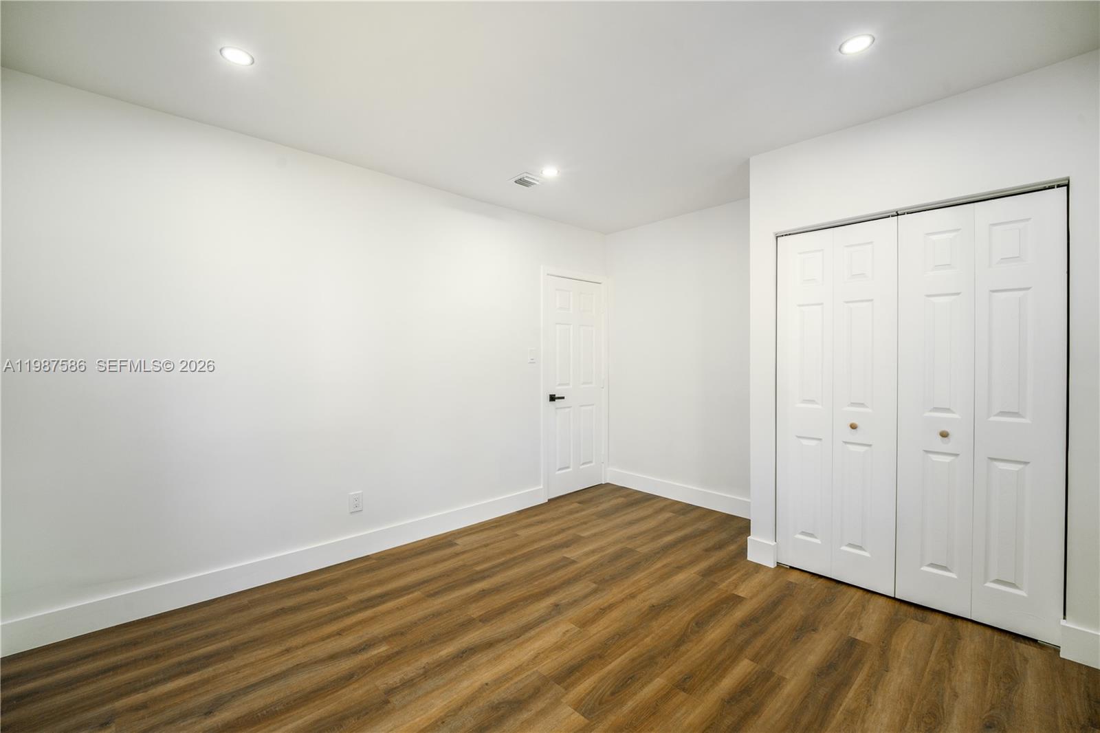 220 NW 144th St Miami, FL 33168