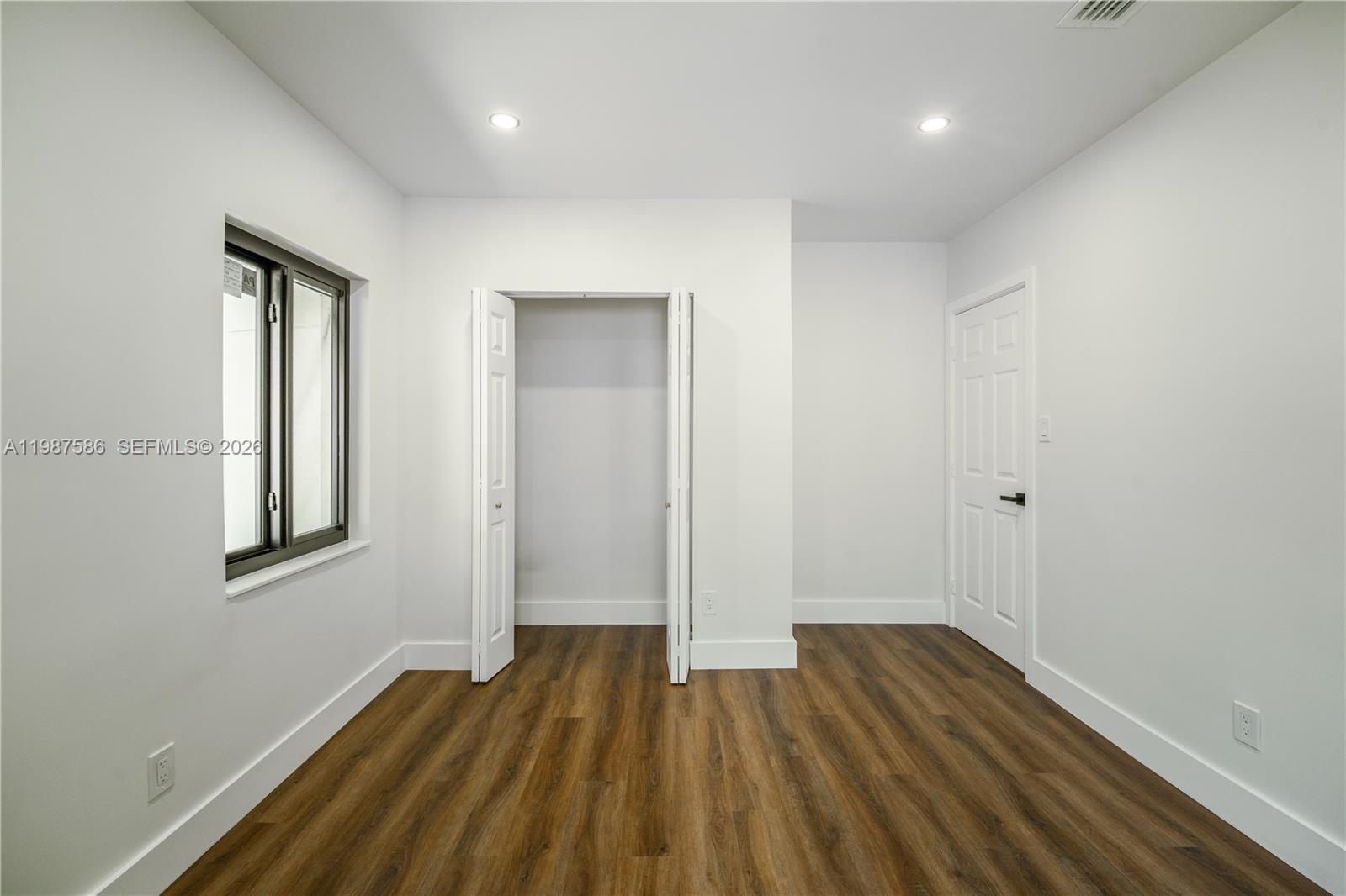 220 NW 144th St Miami, FL 33168