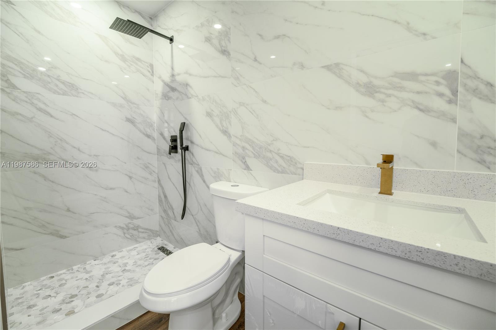 220 NW 144th St Miami, FL 33168