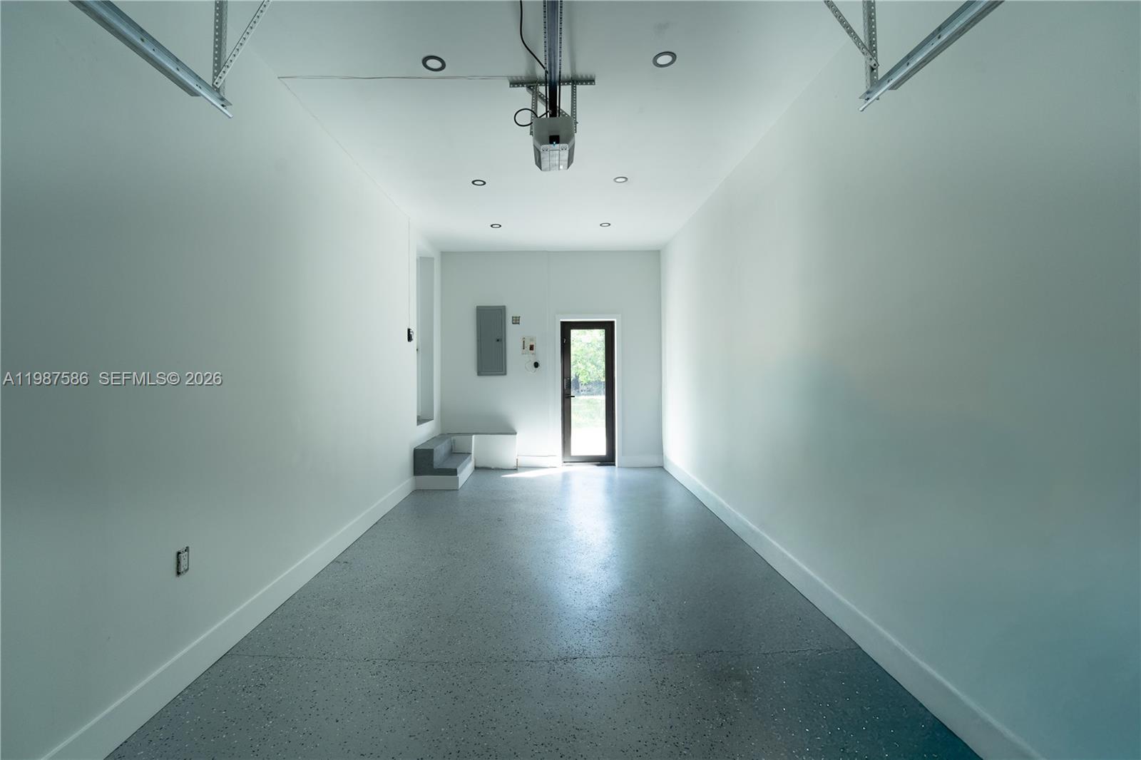 220 NW 144th St Miami, FL 33168