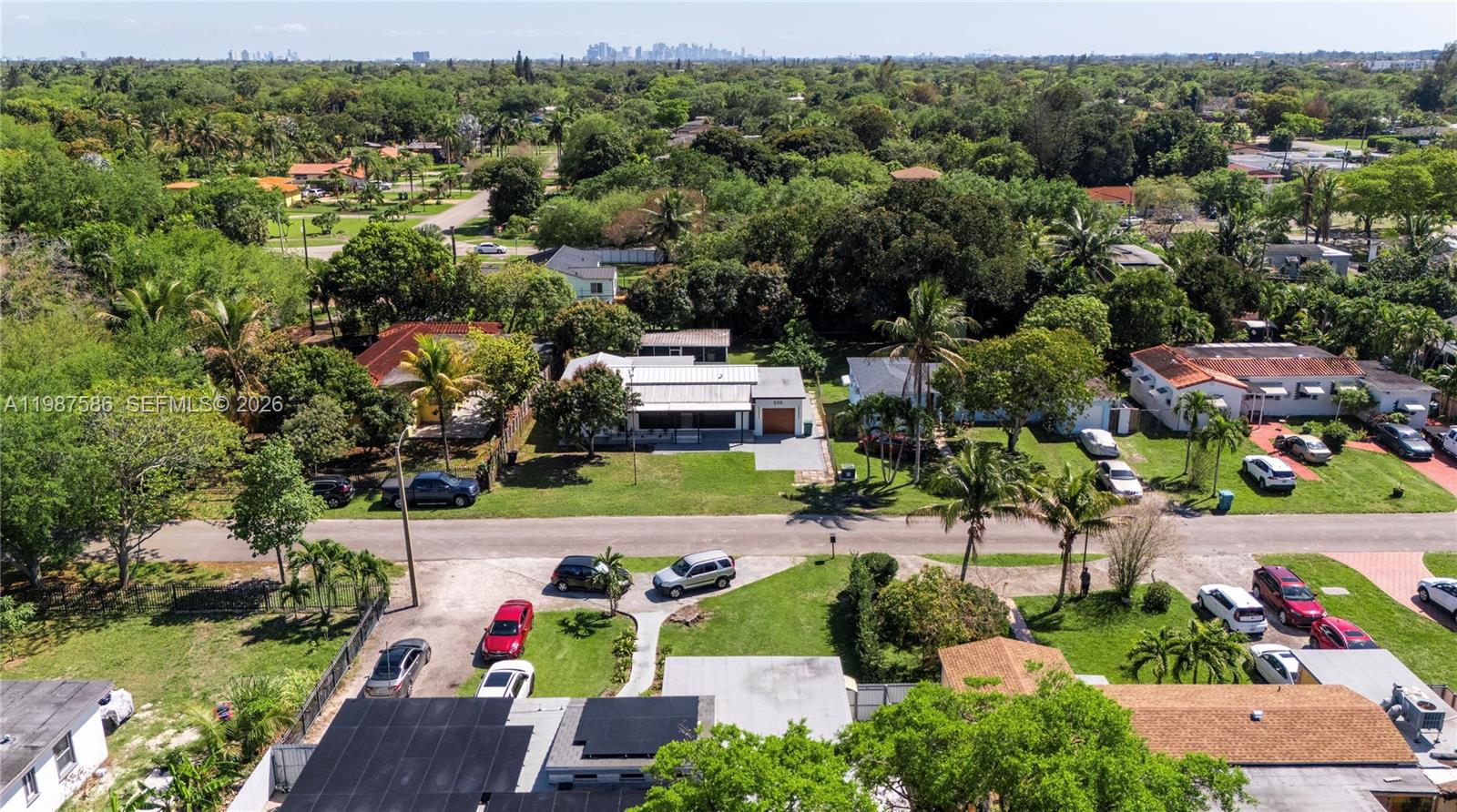 220 NW 144th St Miami, FL 33168