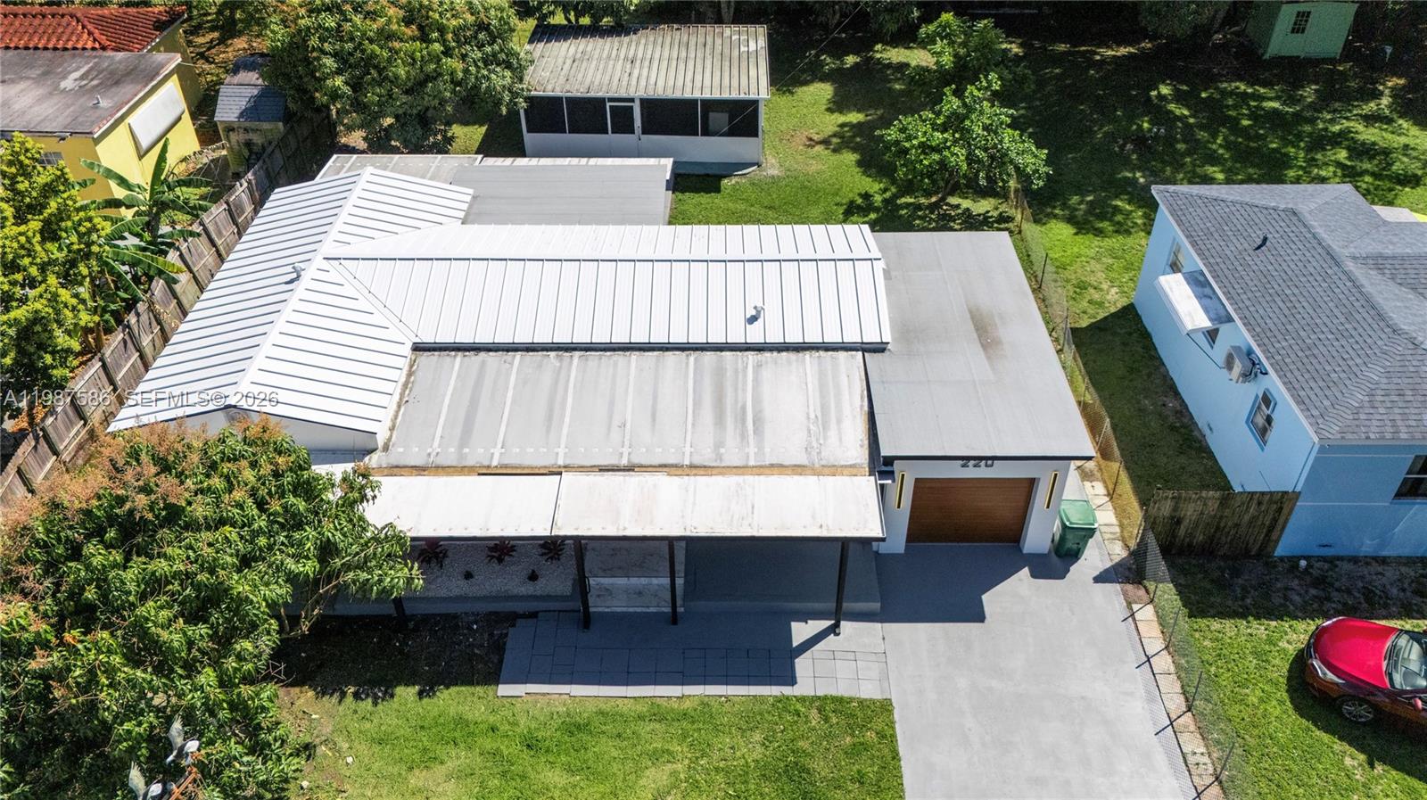 220 NW 144th St Miami, FL 33168