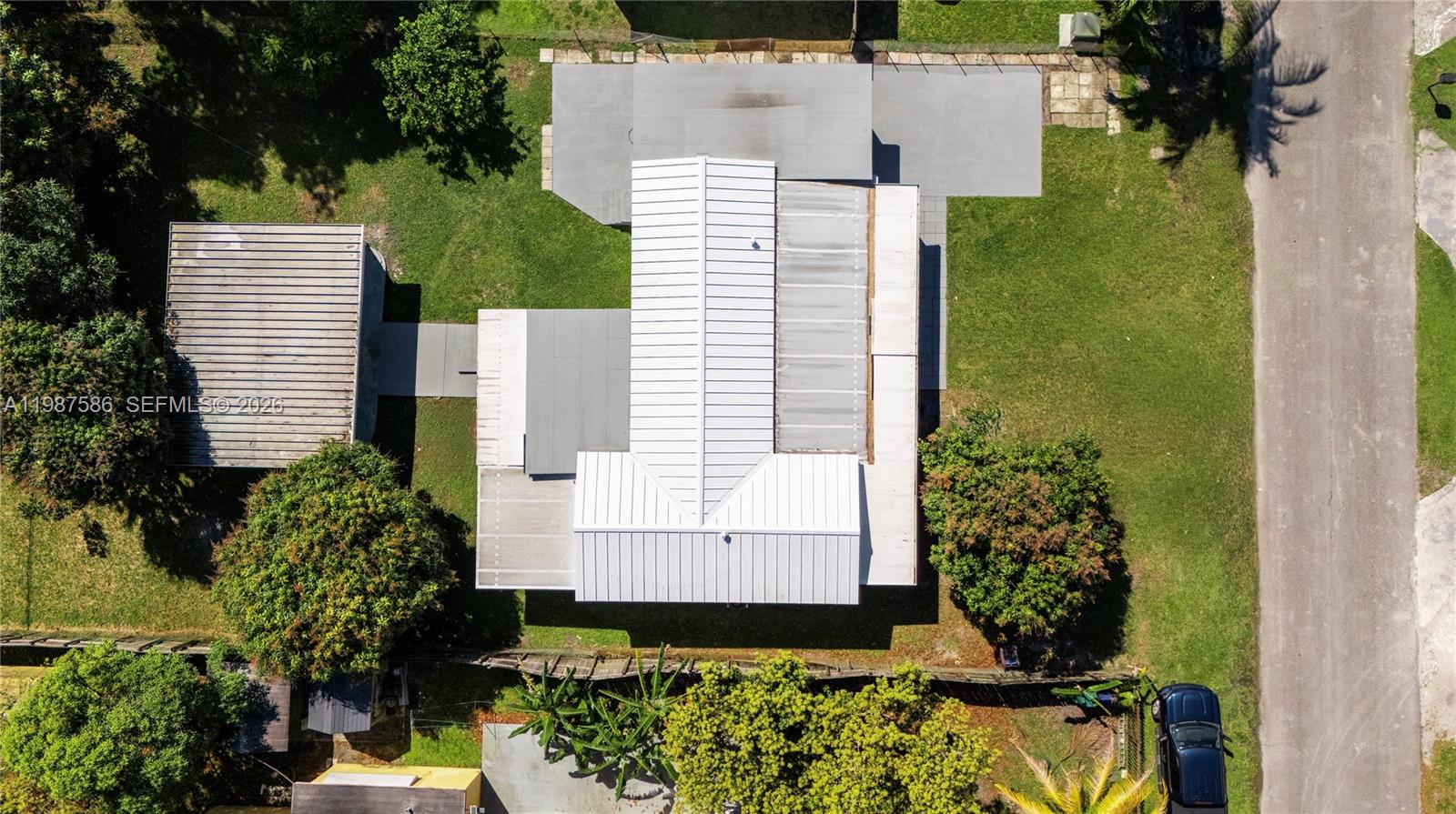 220 NW 144th St Miami, FL 33168