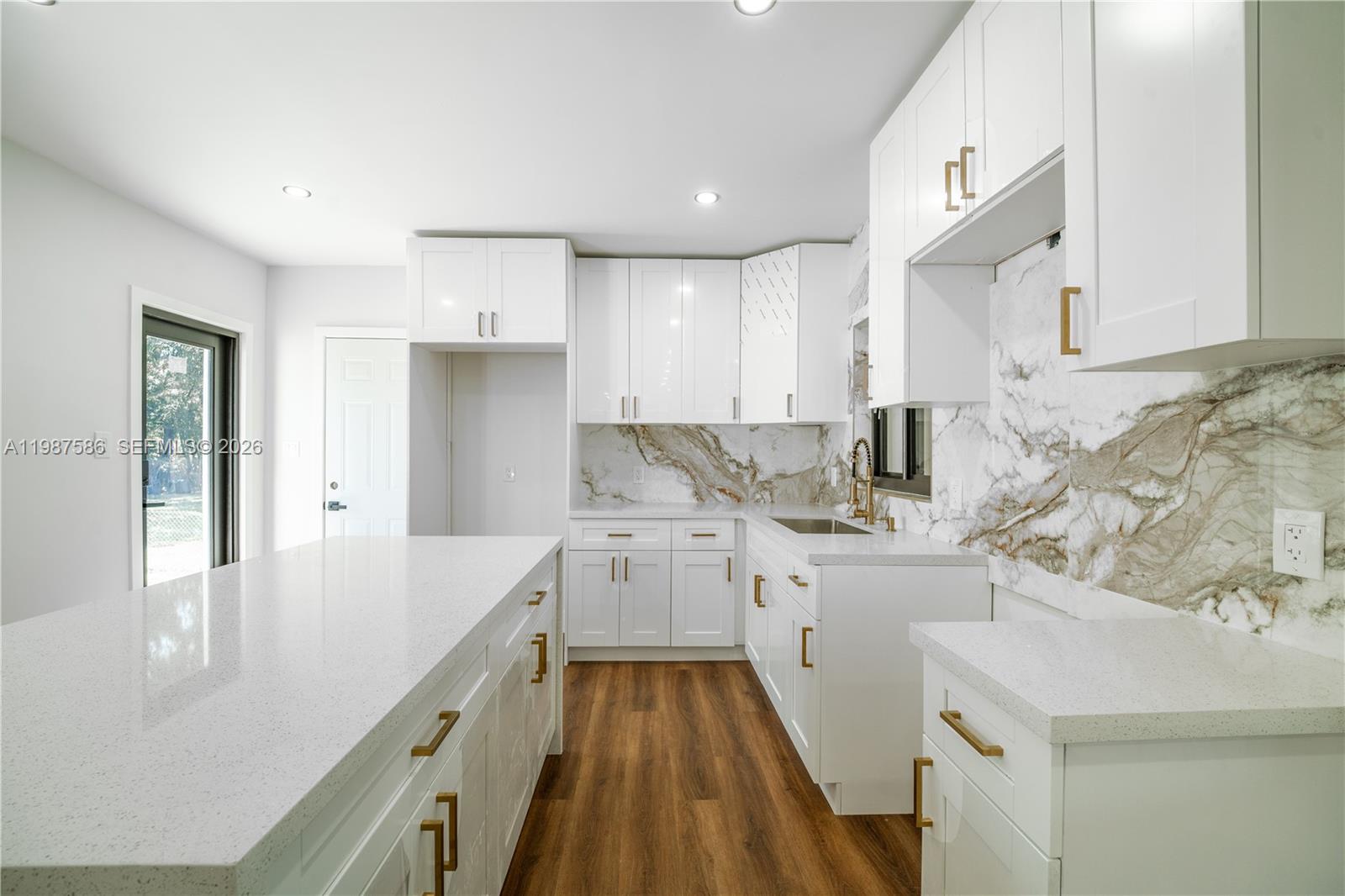 220 NW 144th St Miami, FL 33168