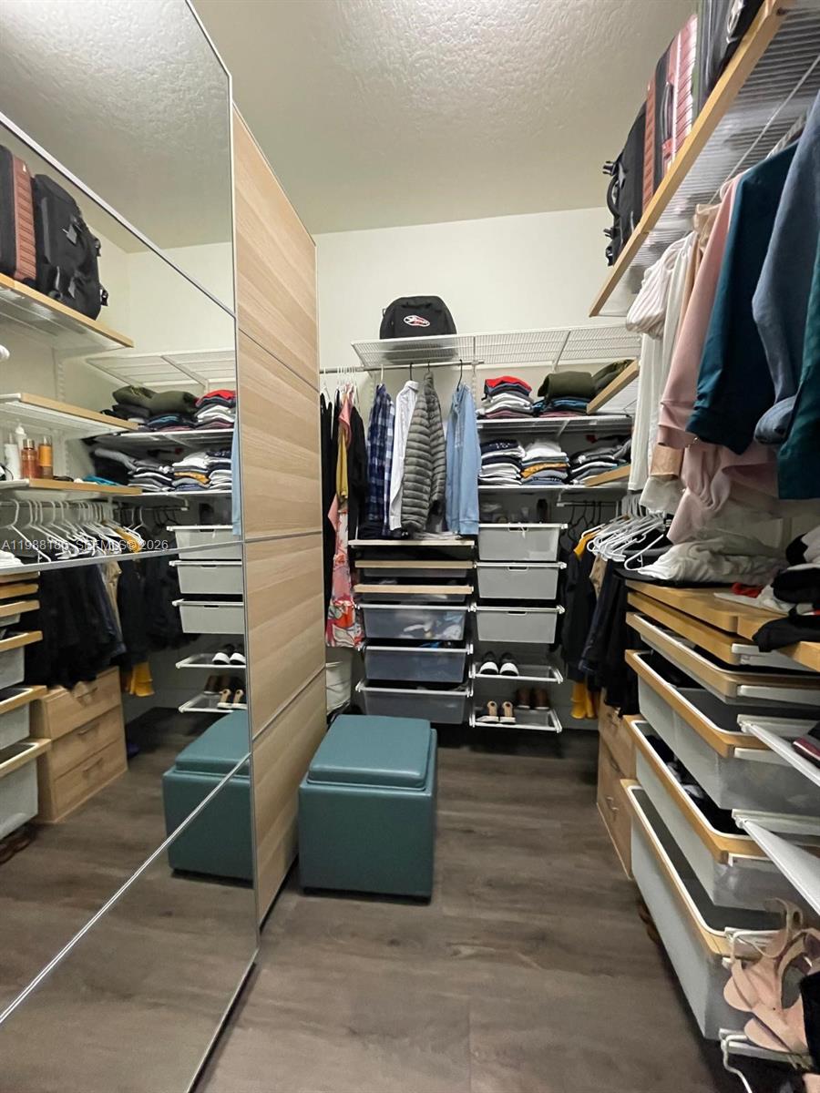 10460 NW 67th St Doral, FL 33178