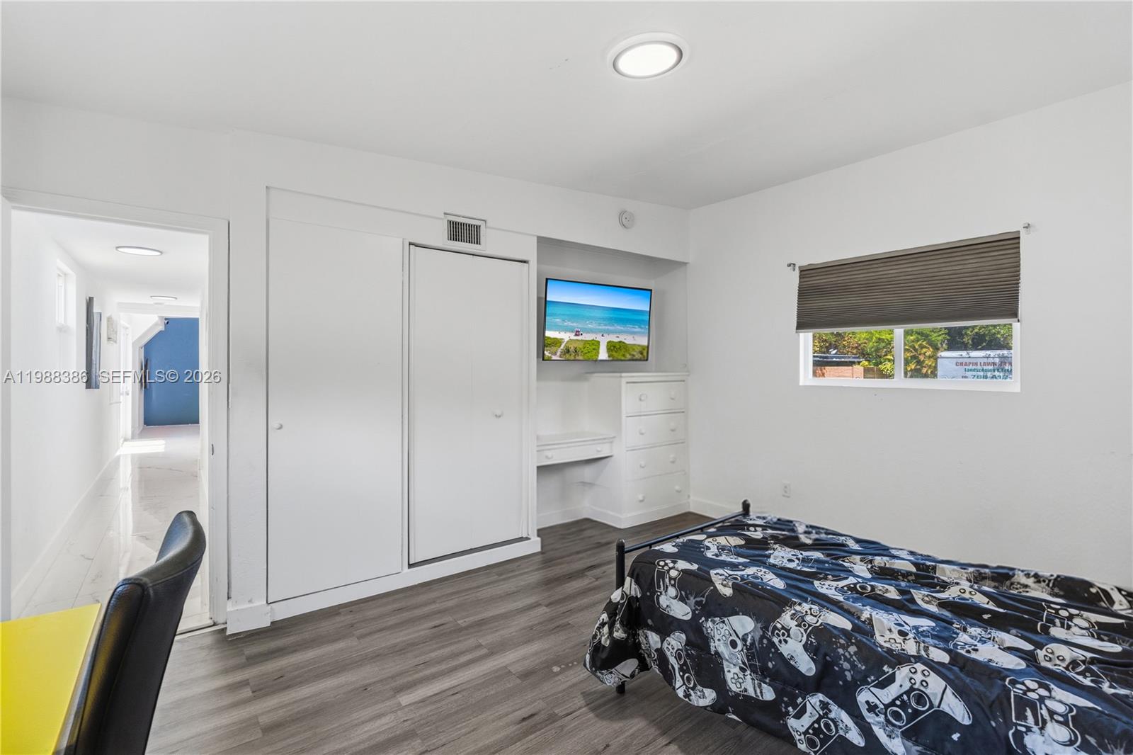 1110 NE 130th St North Miami, FL 33161