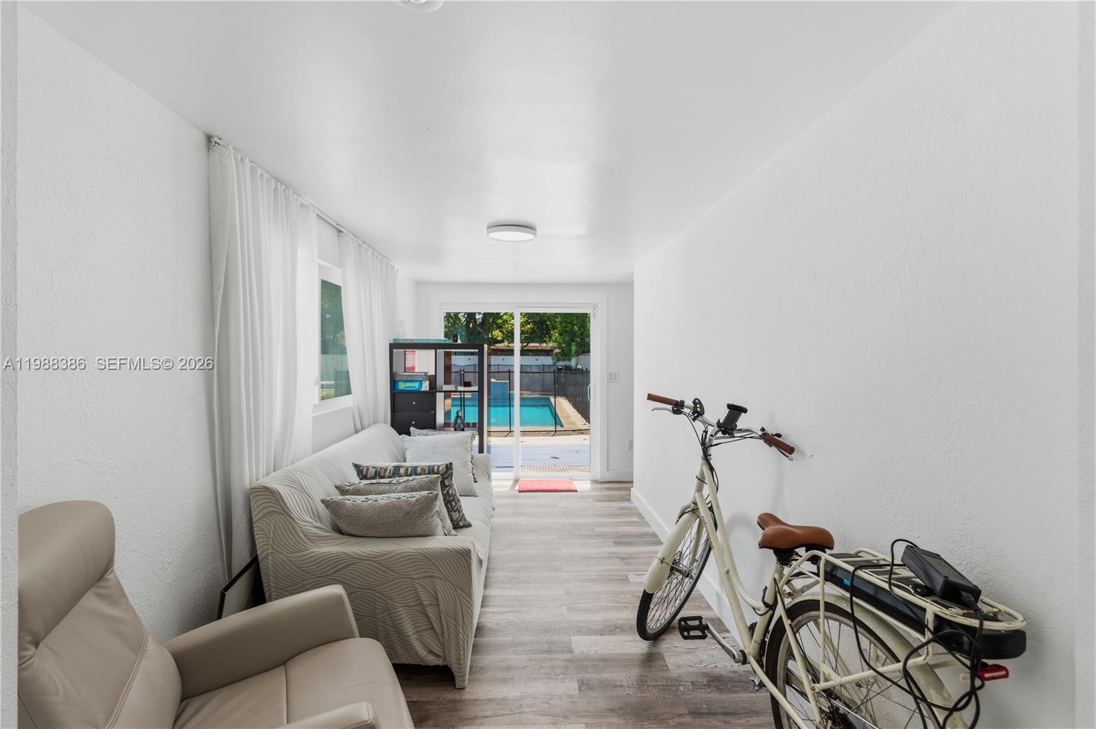 1110 NE 130th St North Miami, FL 33161