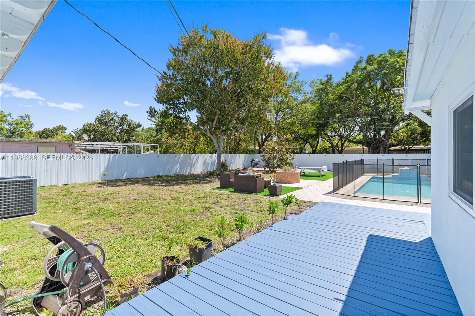 1110 NE 130th St North Miami, FL 33161