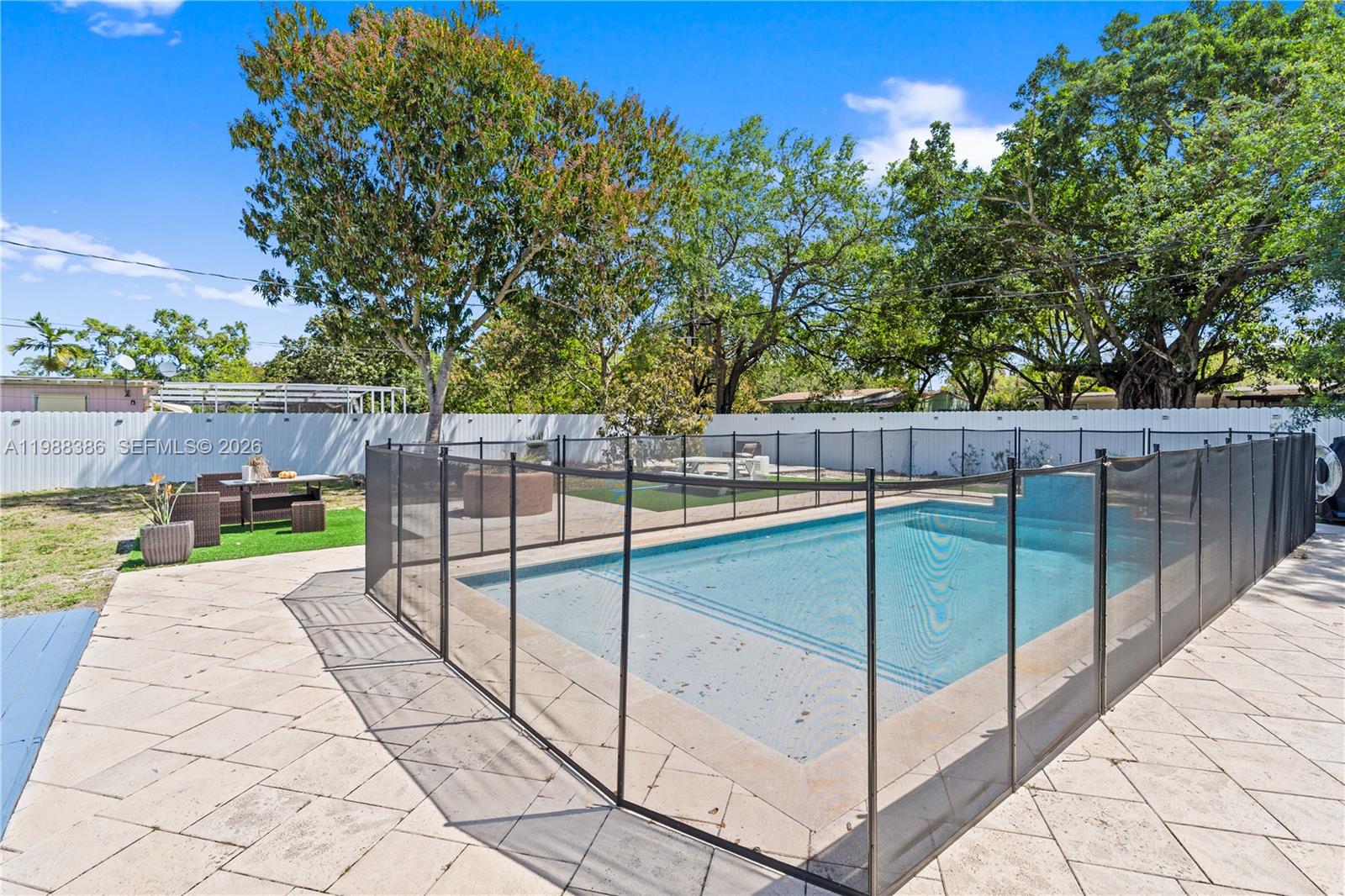 1110 NE 130th St North Miami, FL 33161