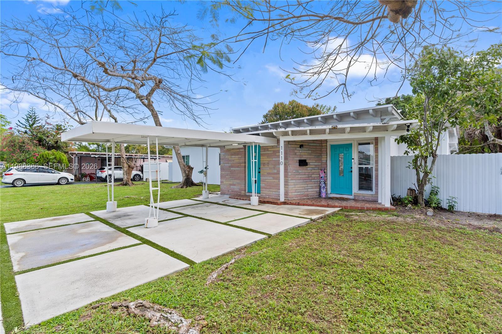 1110 NE 130th St North Miami, FL 33161