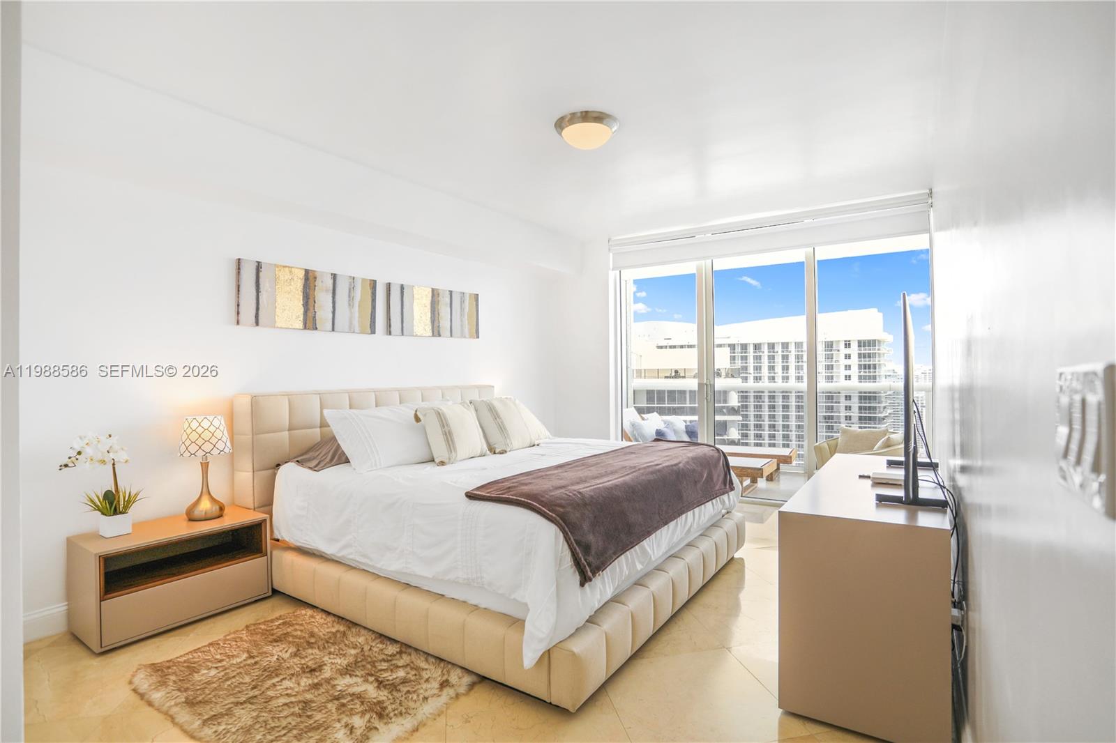 image Beach Club 217