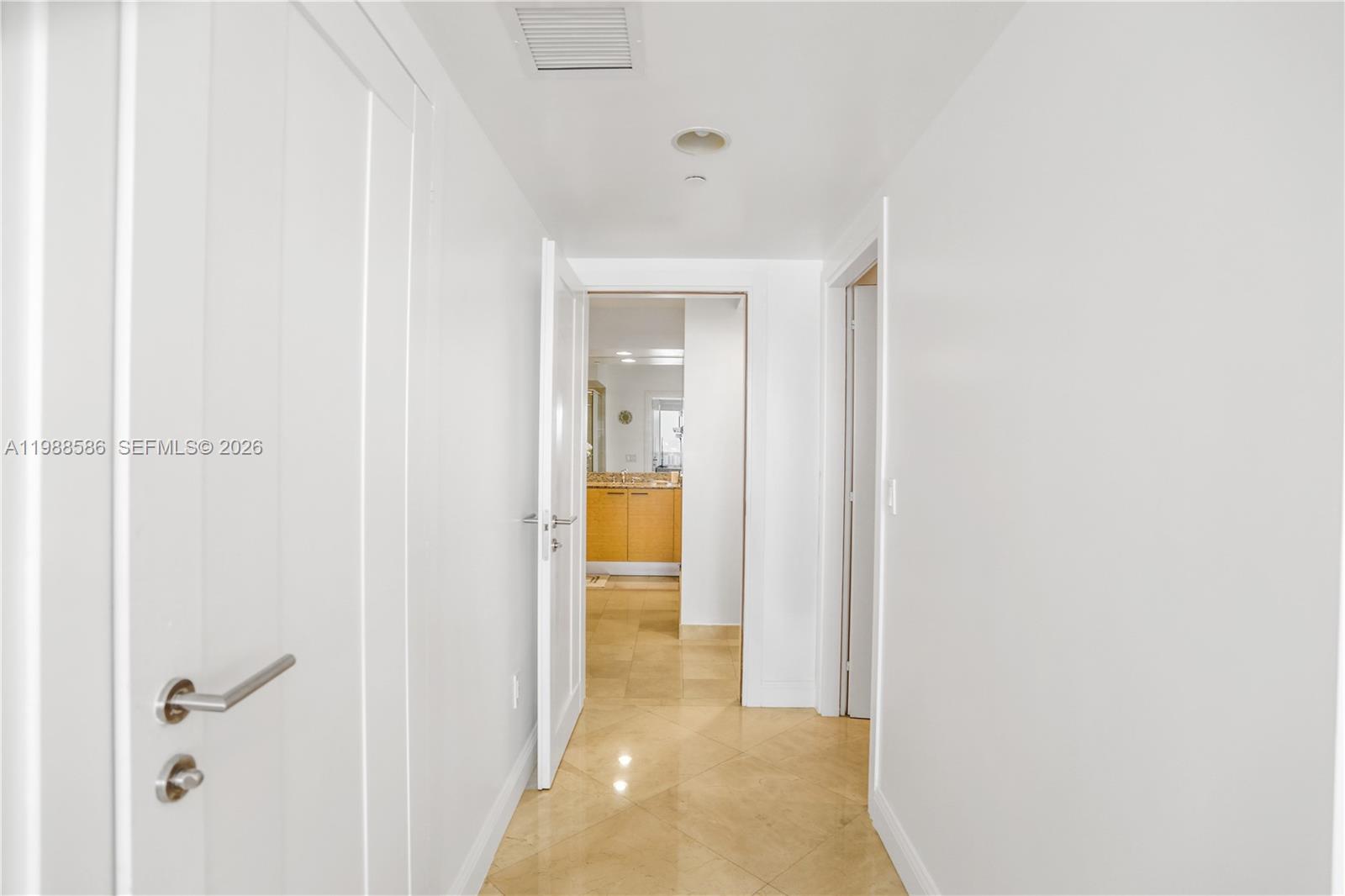 image Beach Club 226