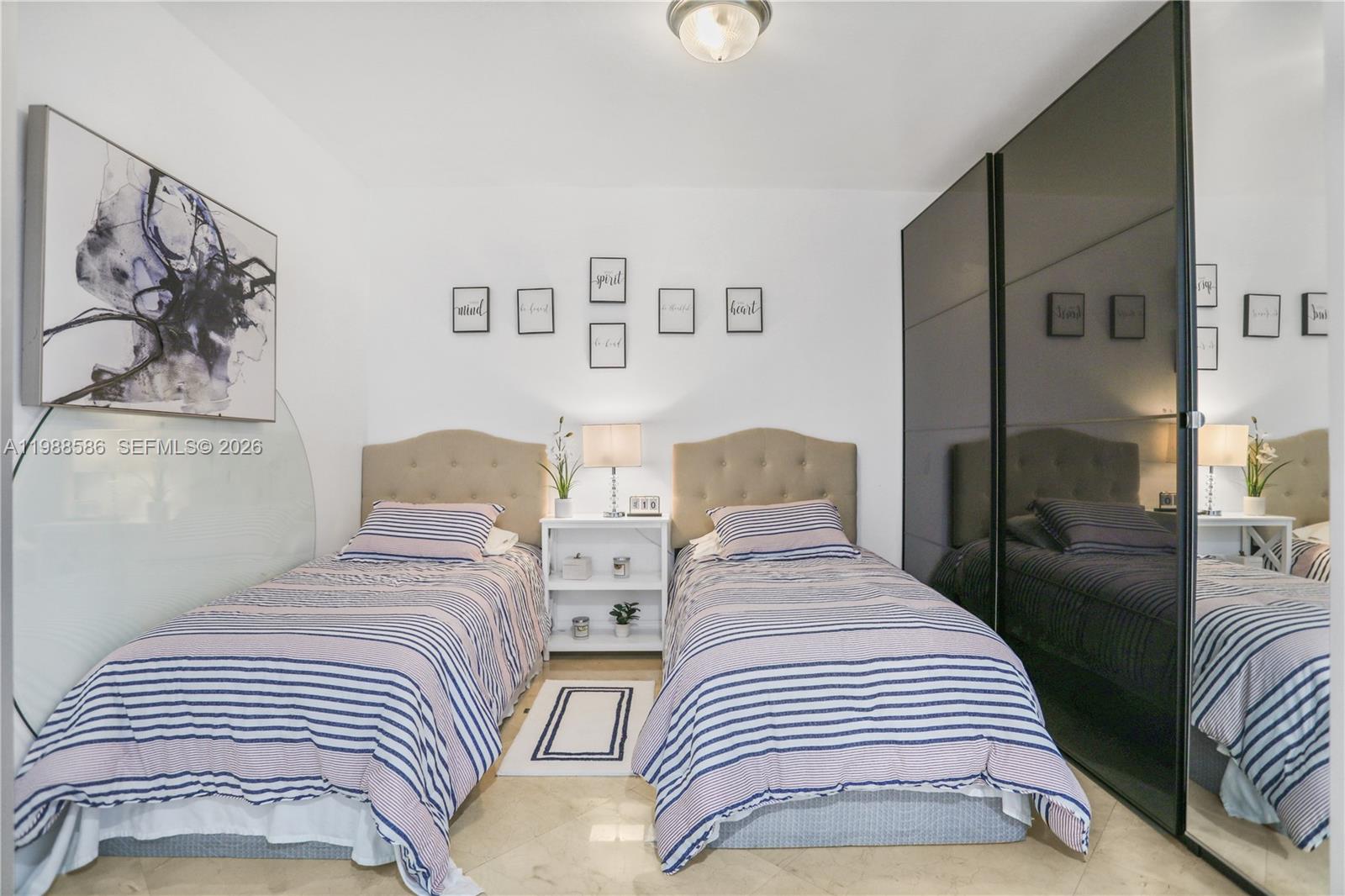 image Beach Club 241