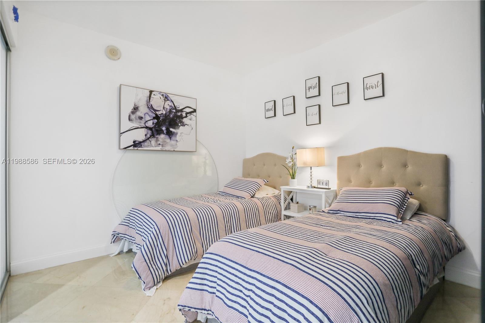 image Beach Club 242