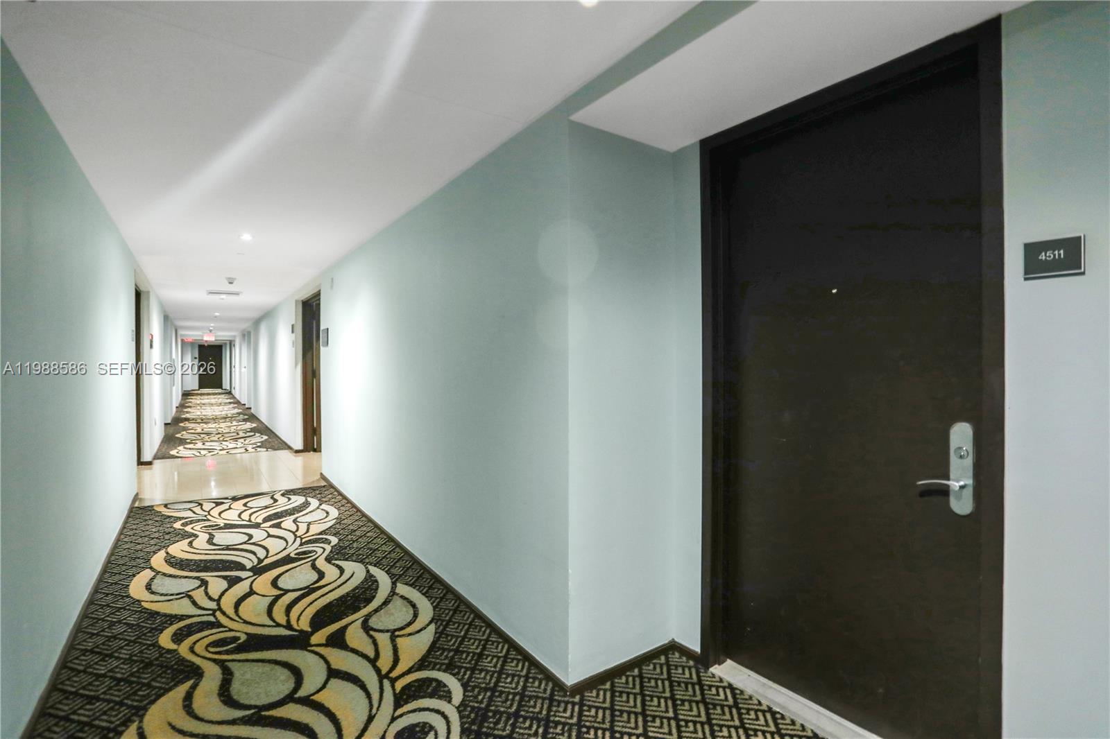 image Beach Club 245