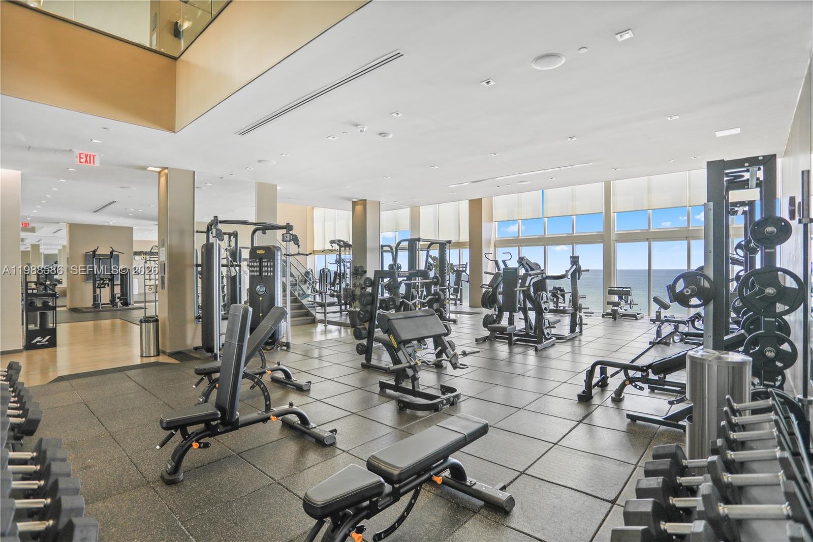 image Beach Club 249