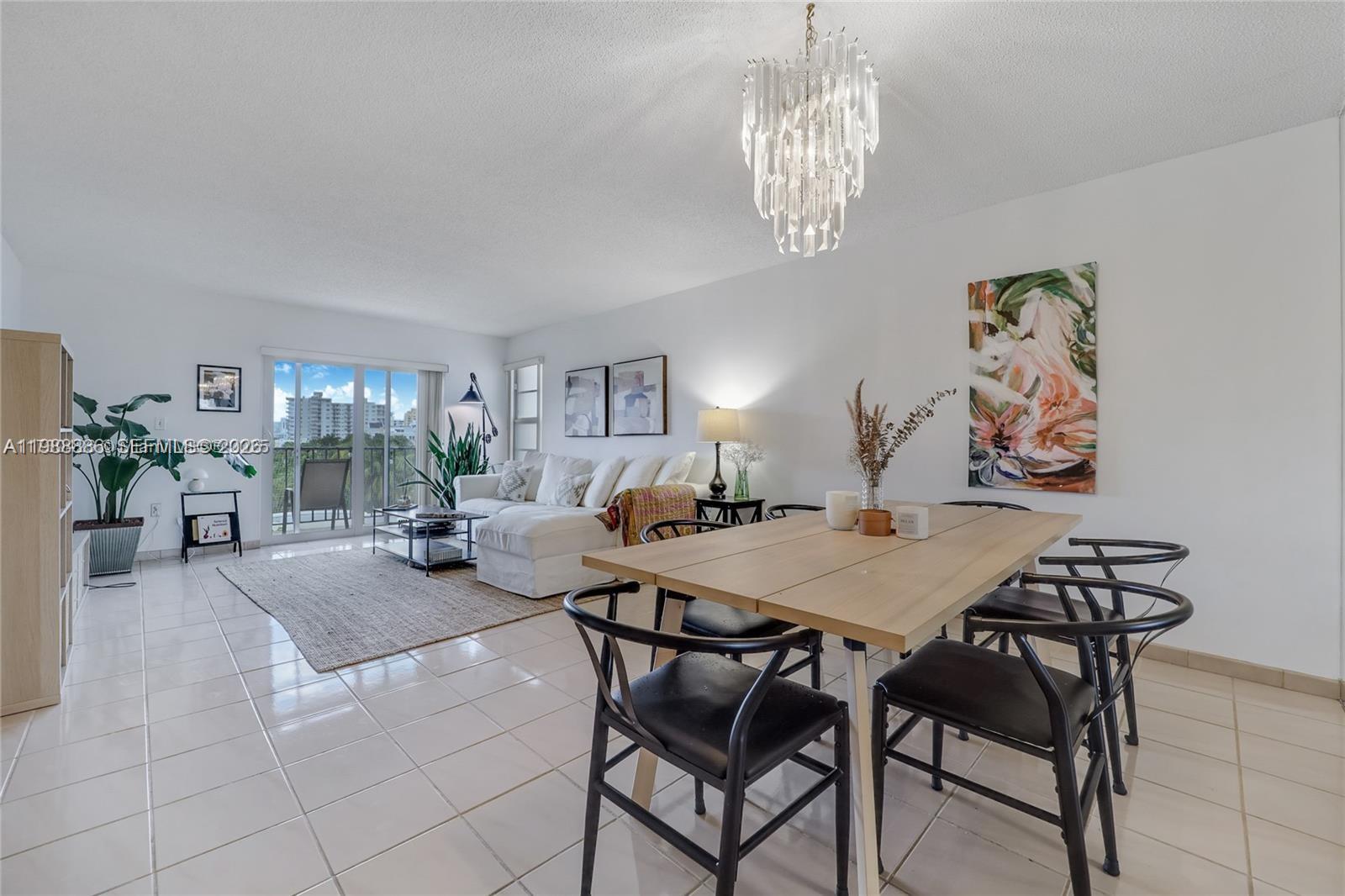 2455 Flamingo Dr #504 Miami Beach, FL 33140