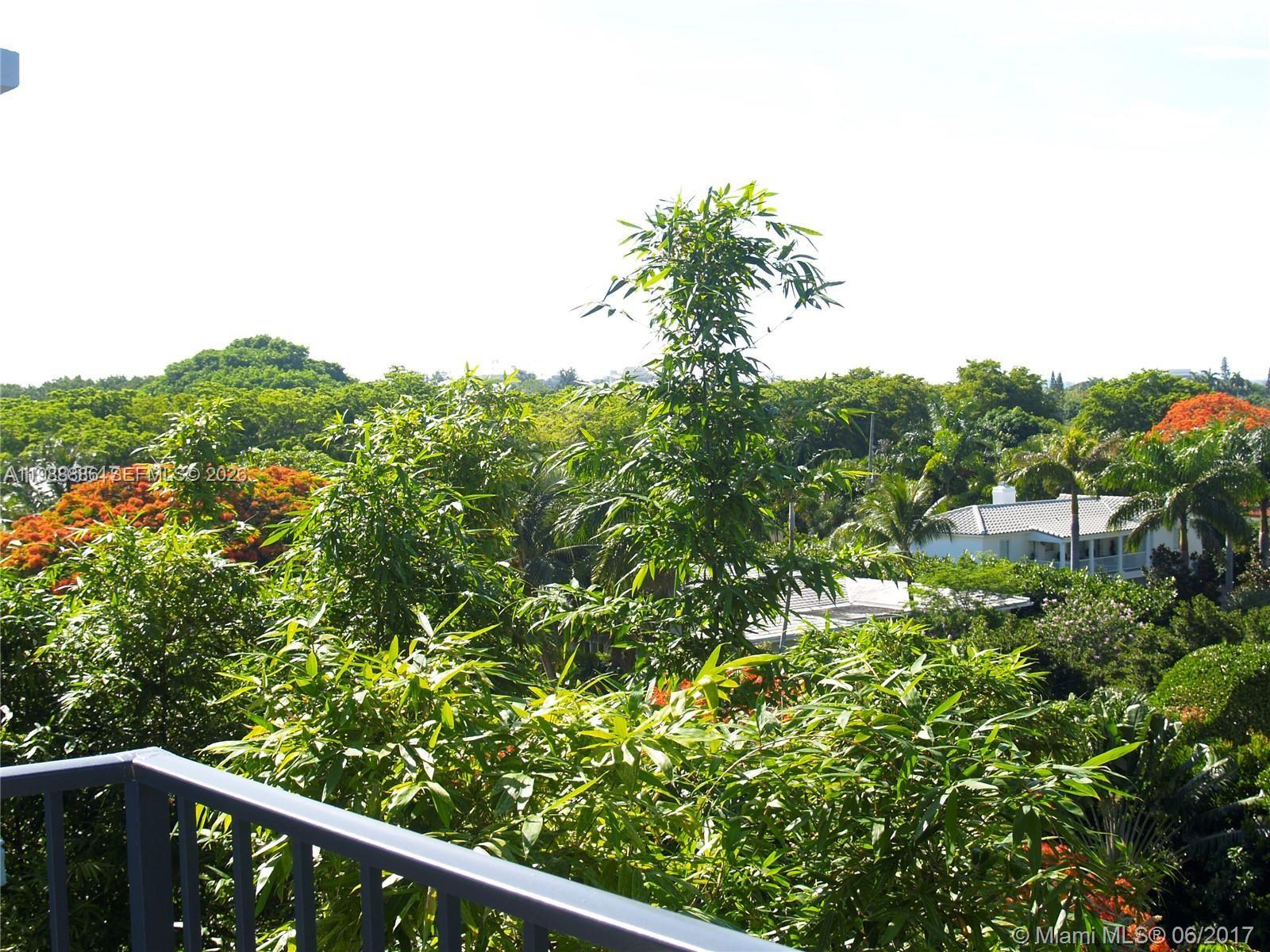 2455 Flamingo Dr #504 Miami Beach, FL 33140