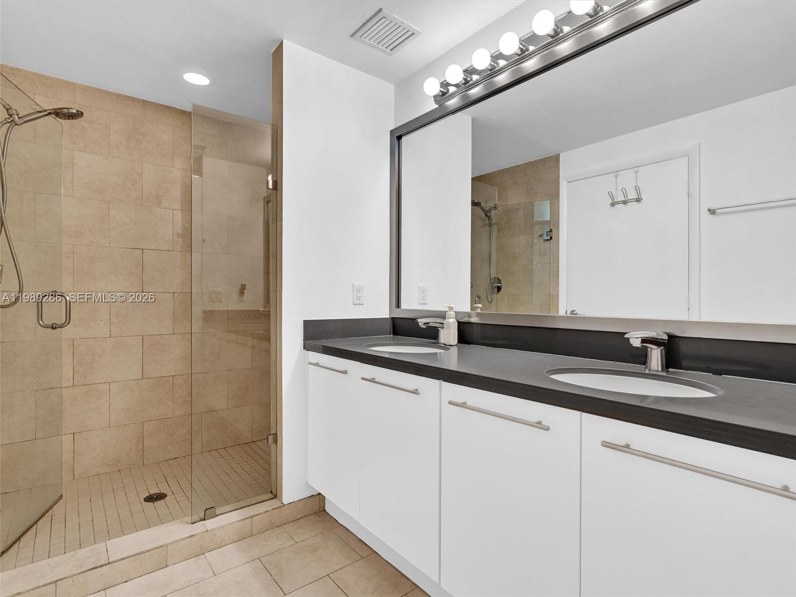 90 SW 3rd St #2013 Miami, FL 33130