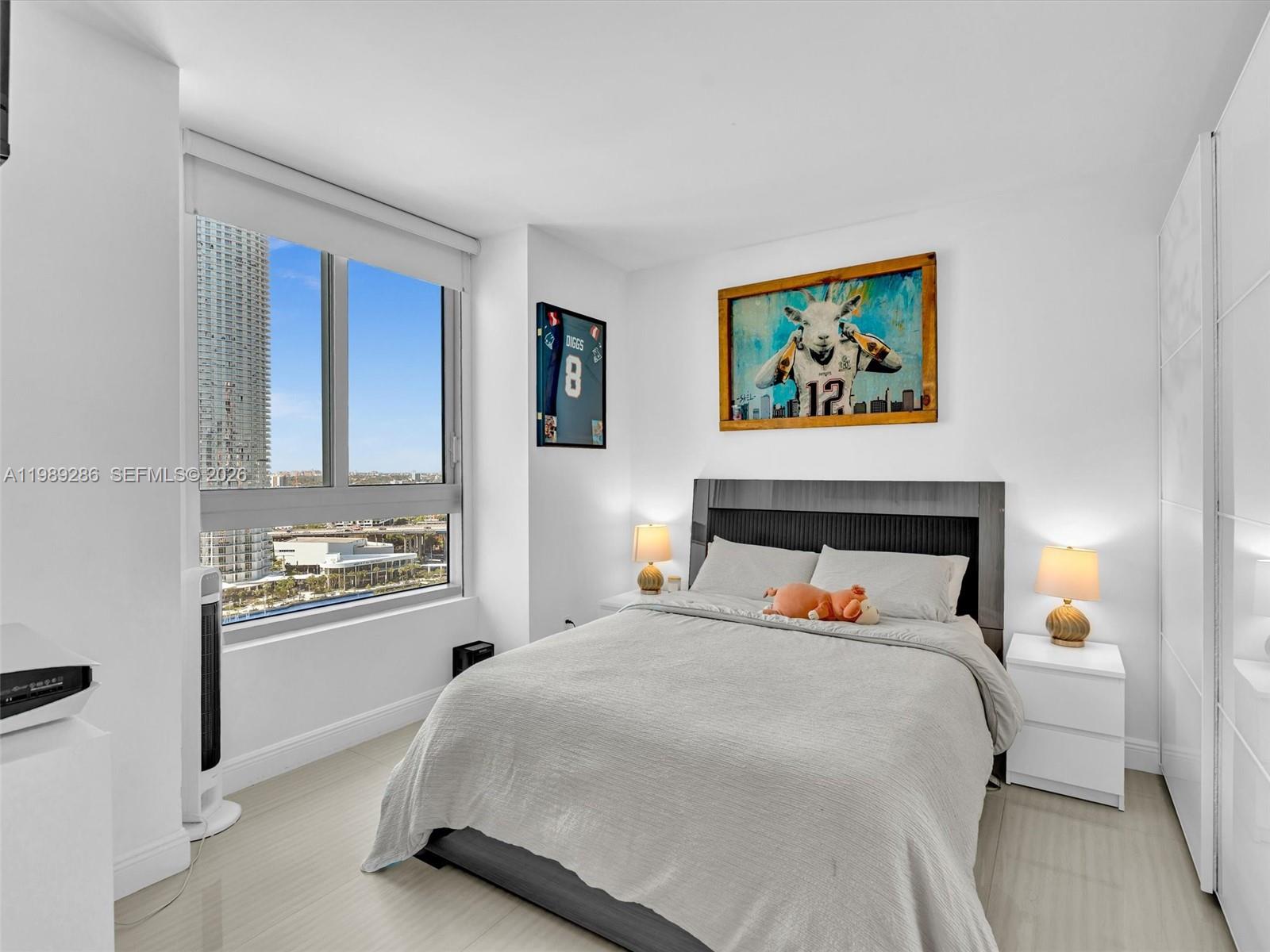 90 SW 3rd St #2013 Miami, FL 33130