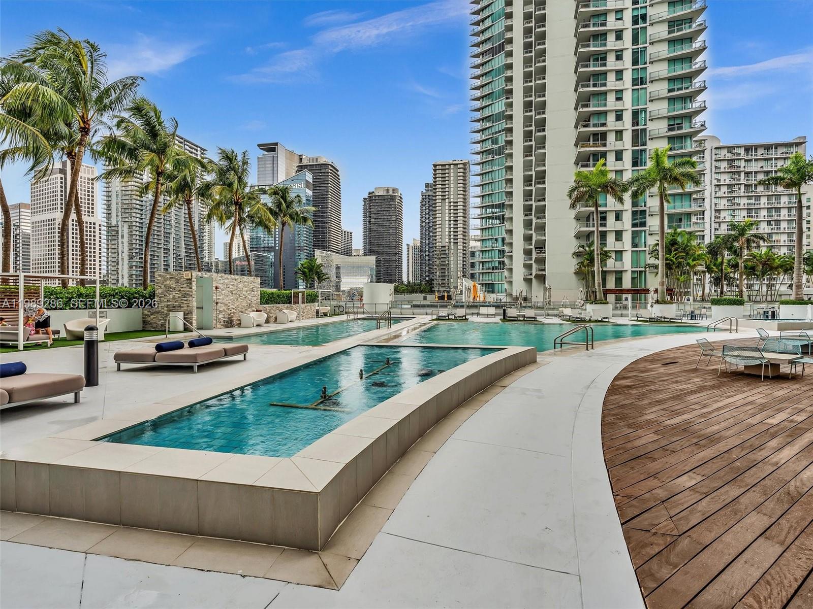 90 SW 3rd St #2013 Miami, FL 33130