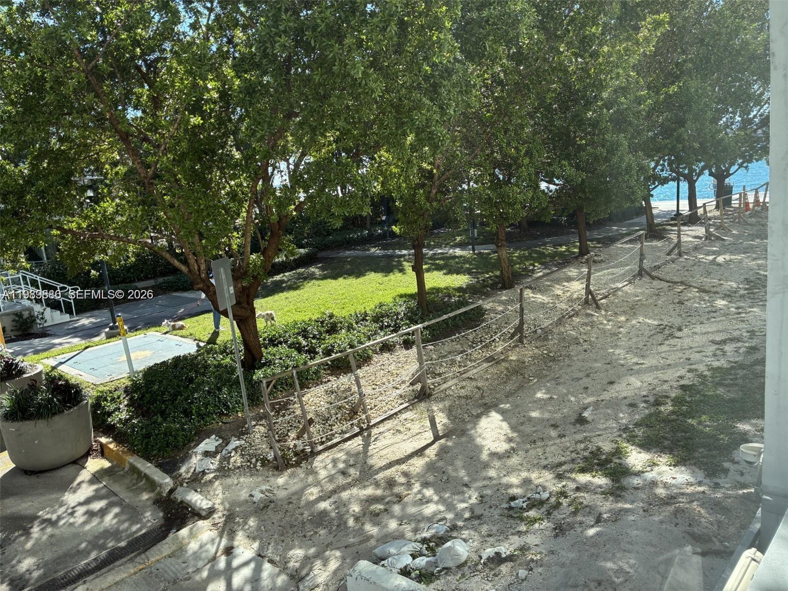 image Mirador 1000 (South Tower)10