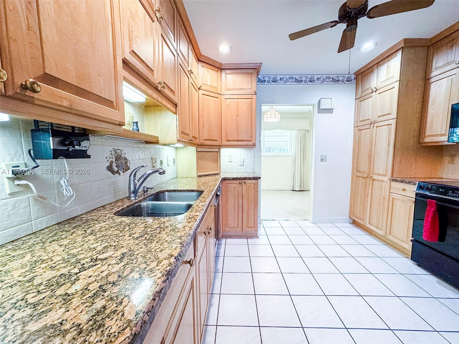 15501 SW 88th Ave Palmetto Bay, FL 33157