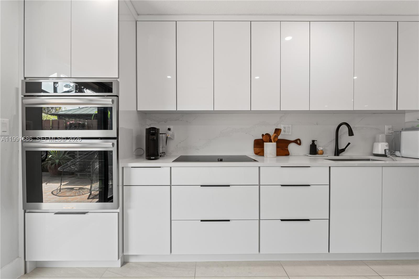 10908 NW 7th St #403 Miami, FL 33172