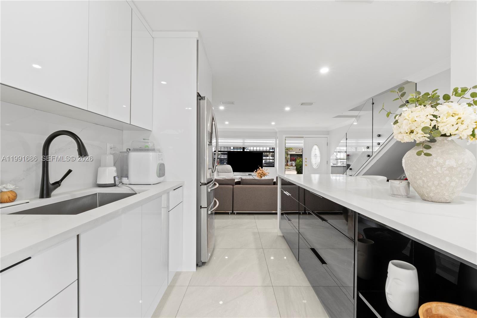 10908 NW 7th St #403 Miami, FL 33172