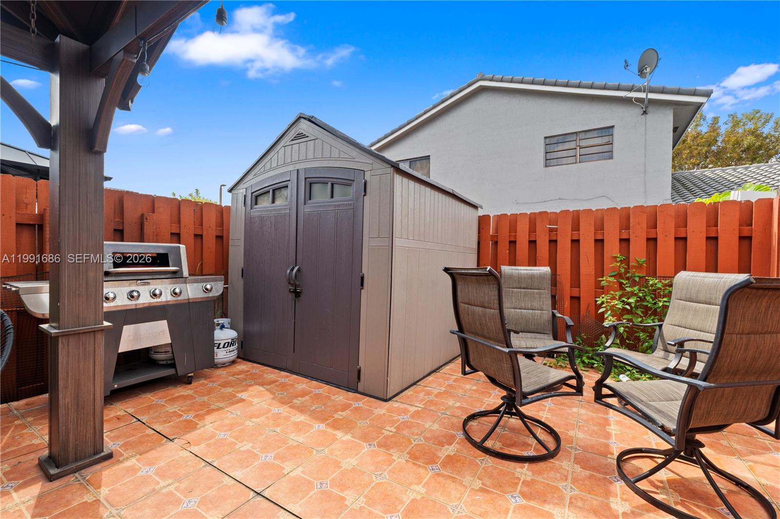 10908 NW 7th St #403 Miami, FL 33172